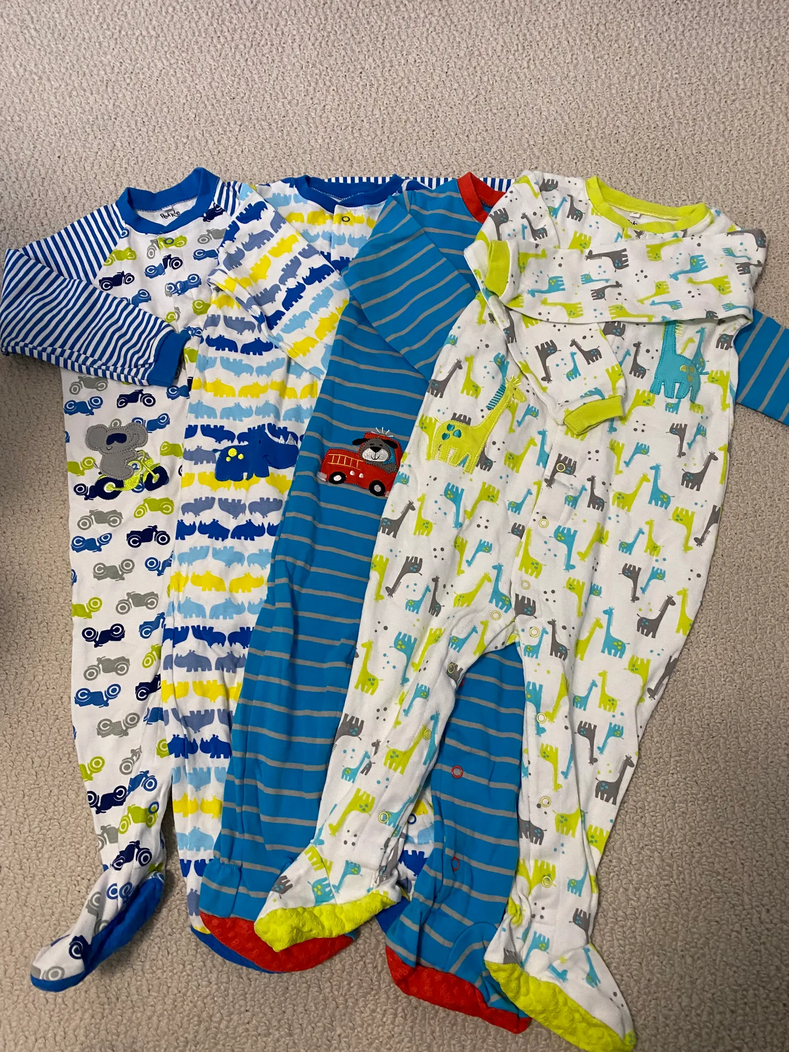 2T pajama  photo 1