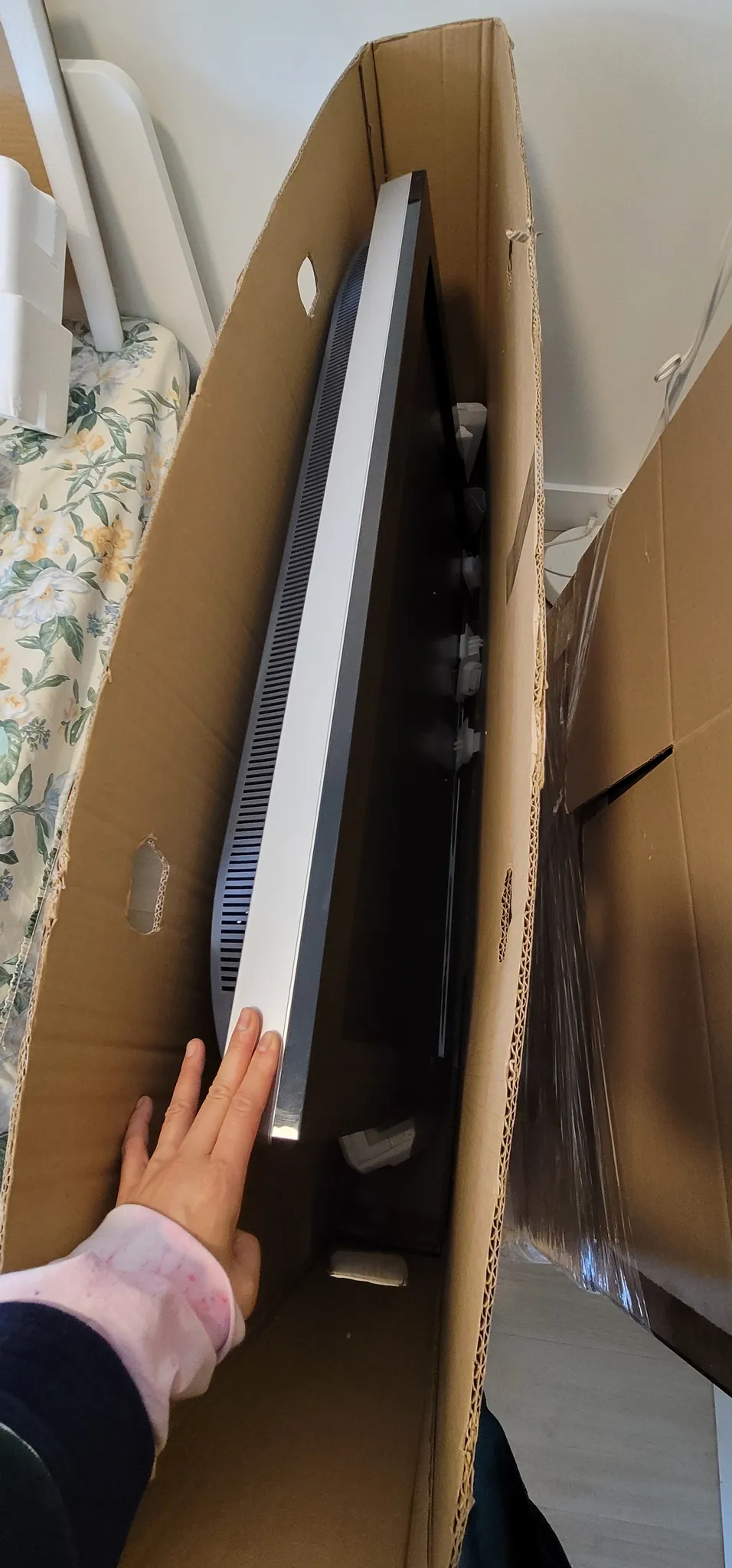 Vizio TV model E550I-B2EB (not smart) photo 1
