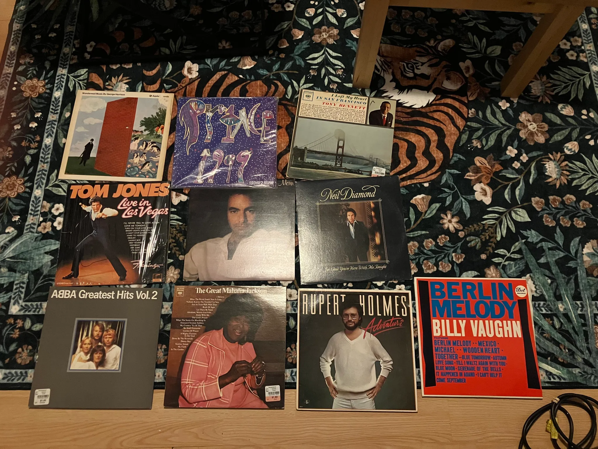 ✨Classic Vinyls✨ photo 1