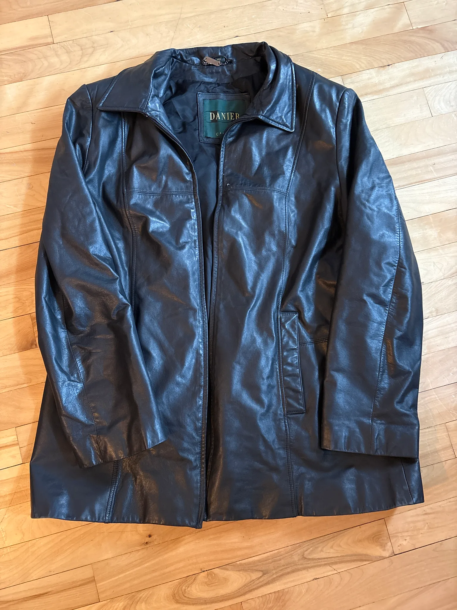Black Danier leather jacket photo 1