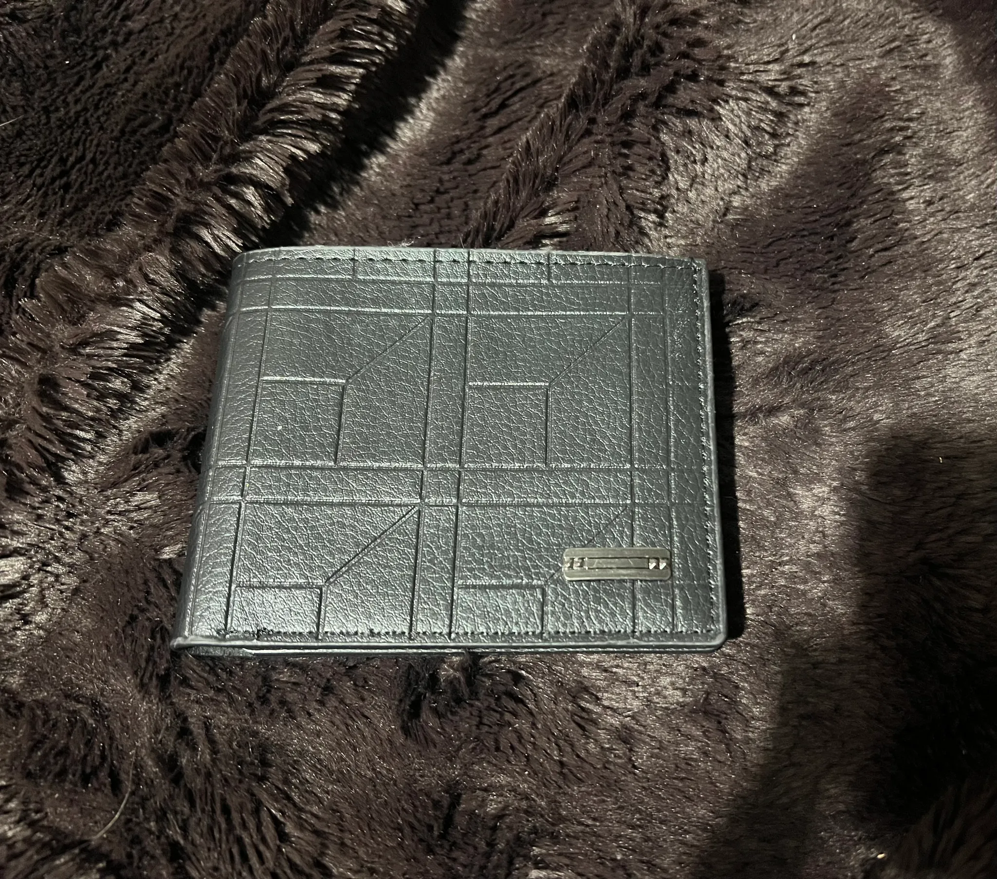 Simple wallet photo 1
