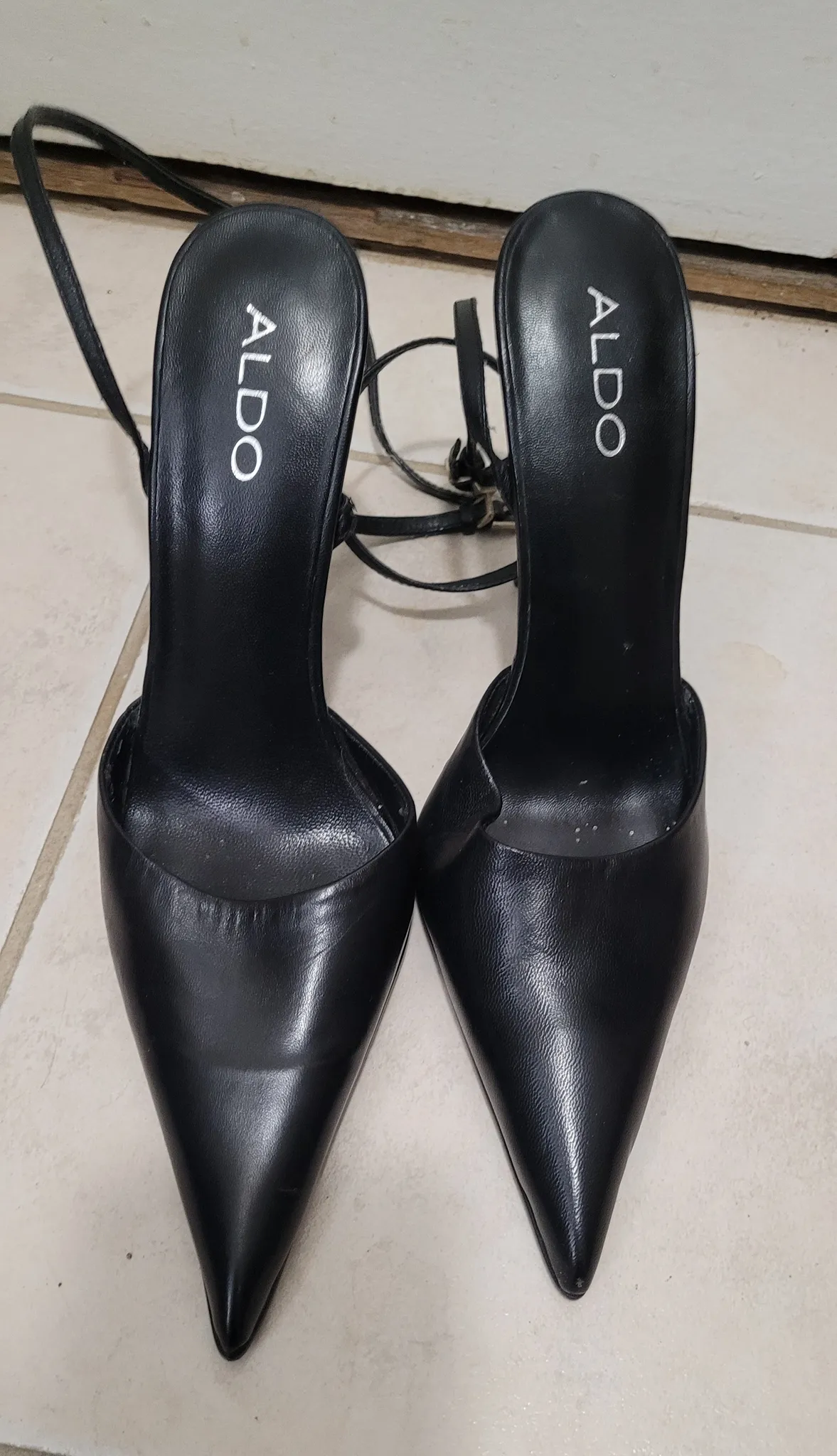 Leather heels 38 photo 1