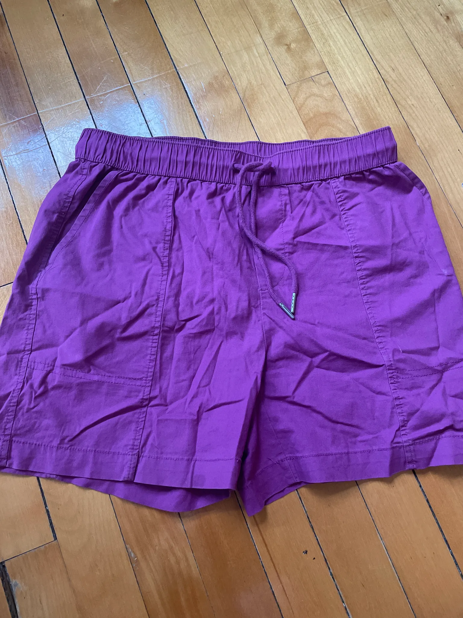 Reitmans size 2 shorts photo 1
