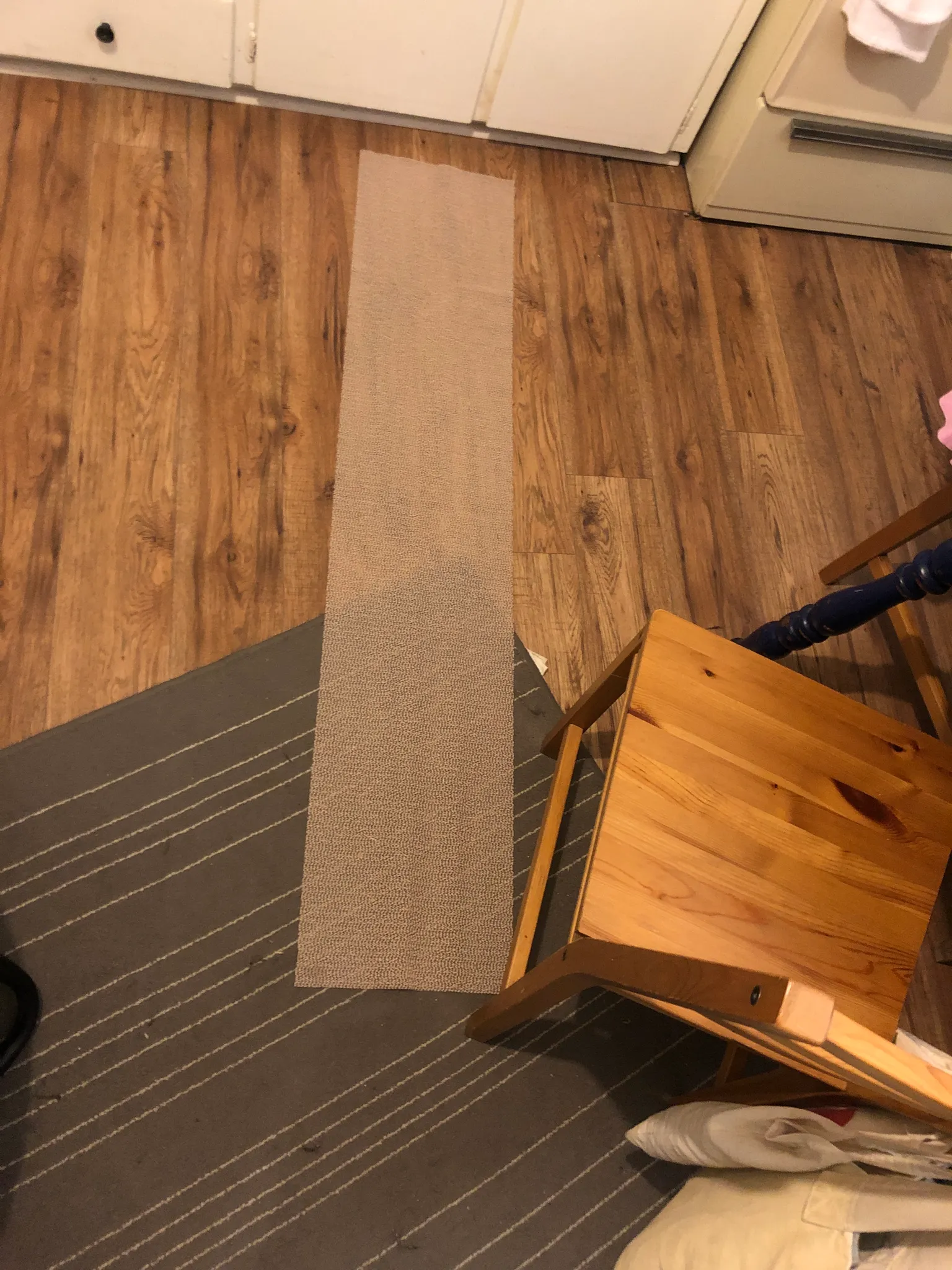 Sticky under carpet mat  photo 1