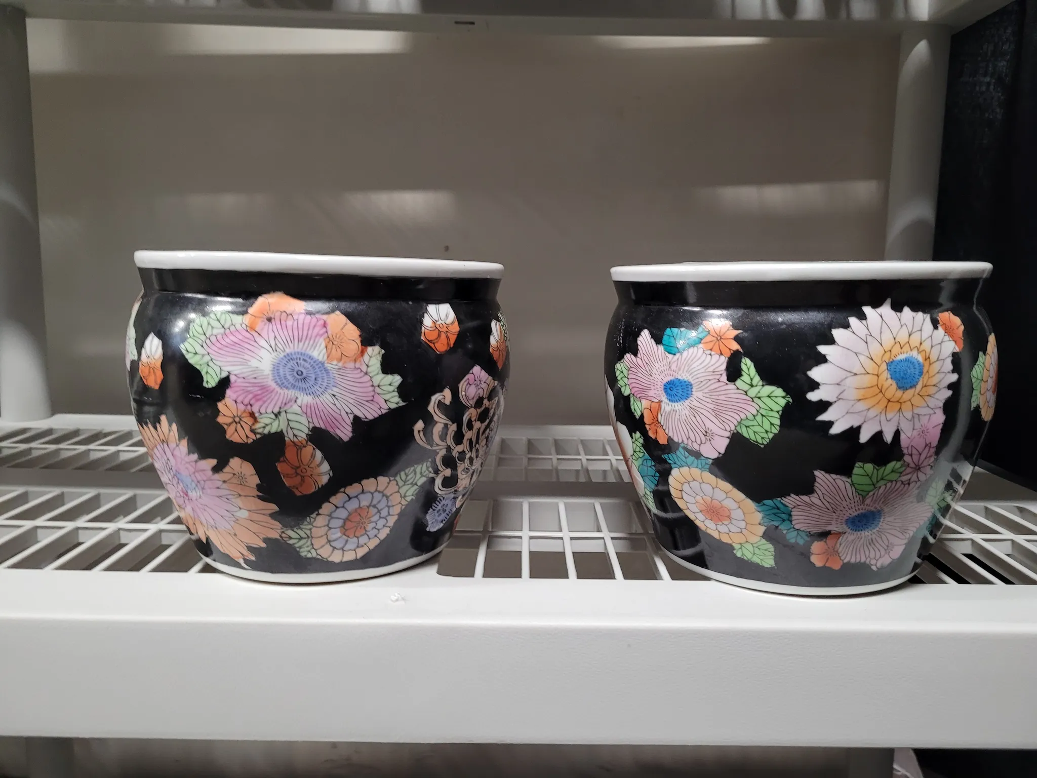 Set of 2 medium ceramic pots photo 1