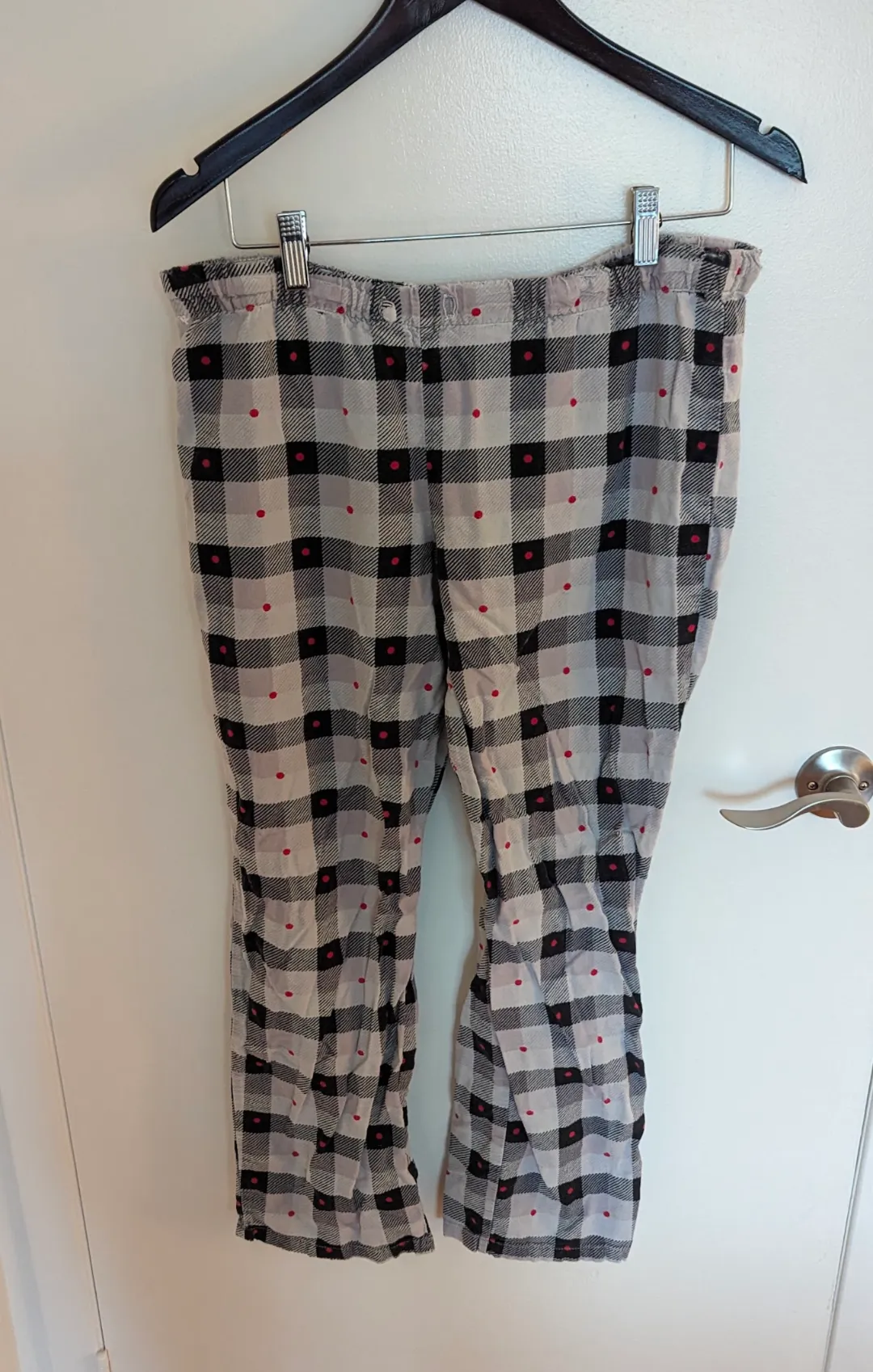 La Vie en Rose Pajama Pants -  Size Women's Medium photo 1