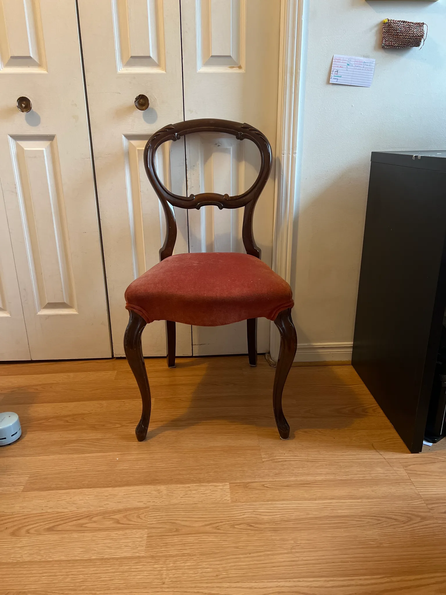 Vintage Chaise  photo 1