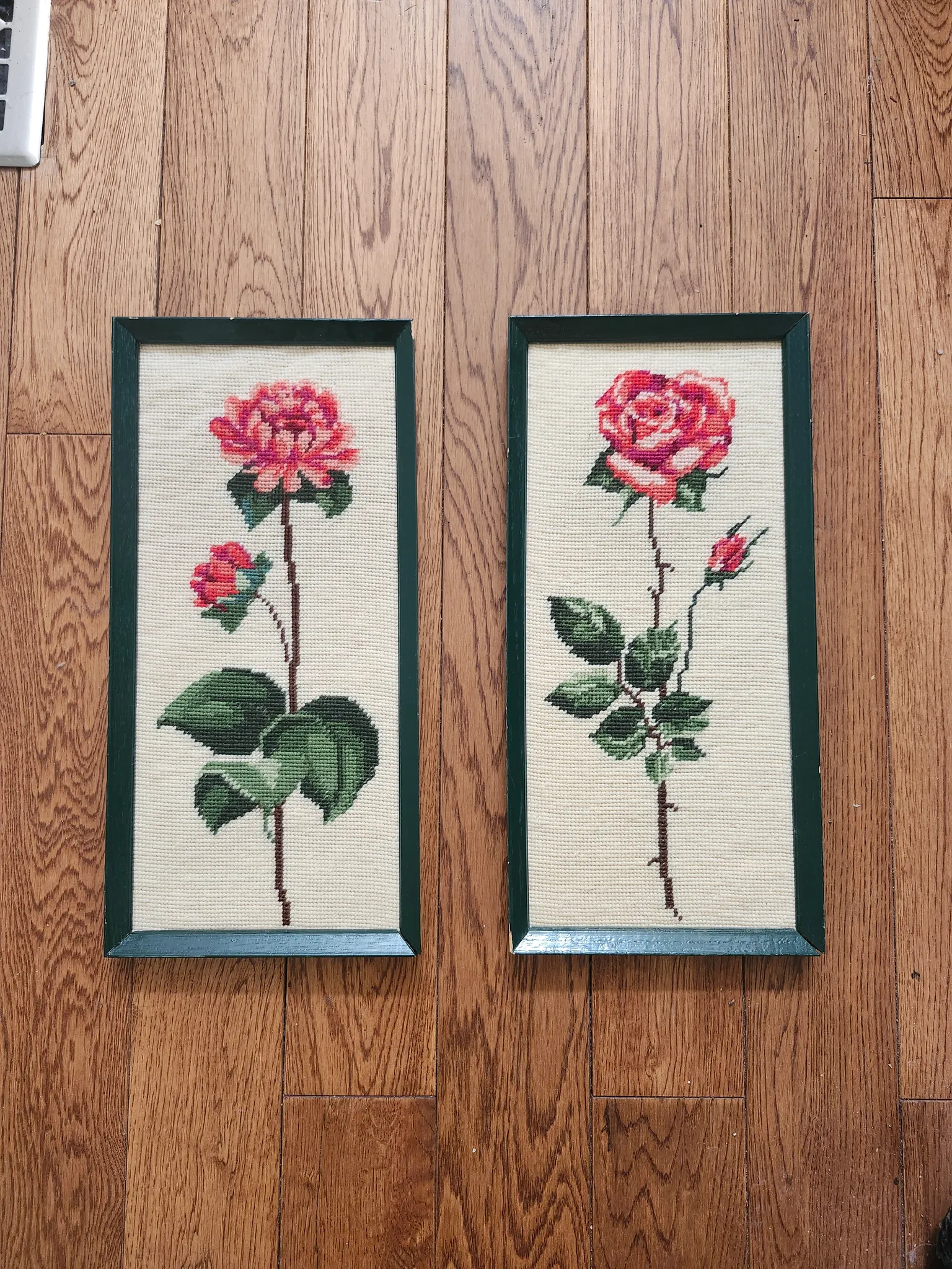 Vintage embroidery roses photo 1