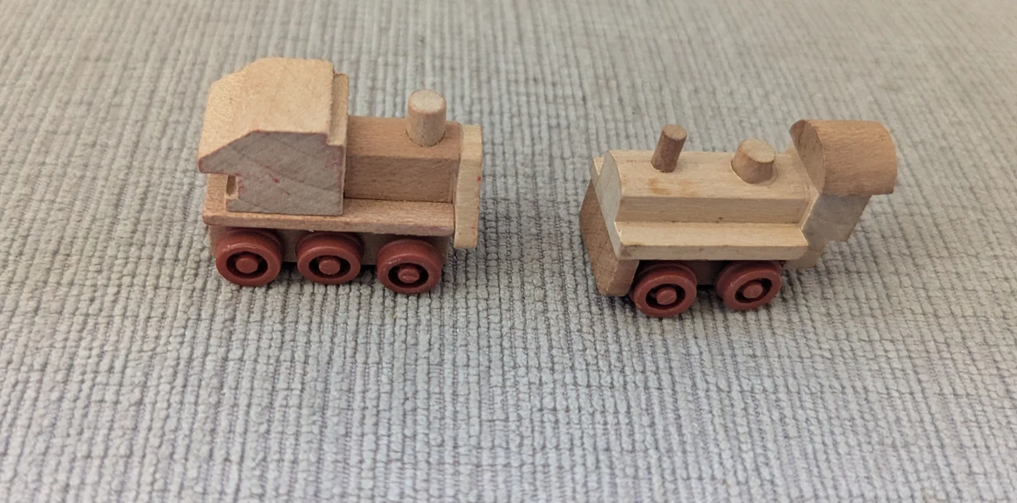 Wooden Train Set - Two Pieces photo 1