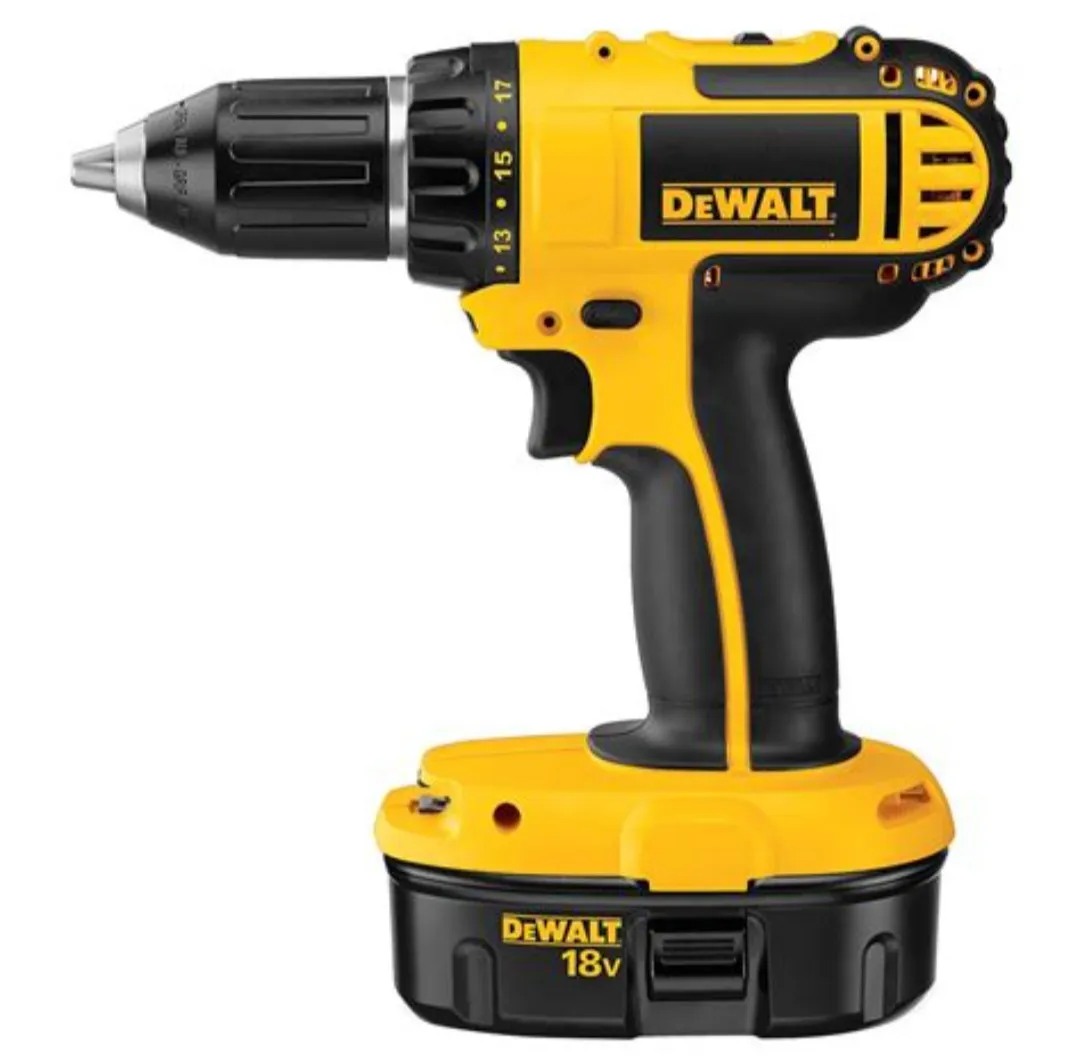 Electric drill/ Perçeuse électrique photo 1