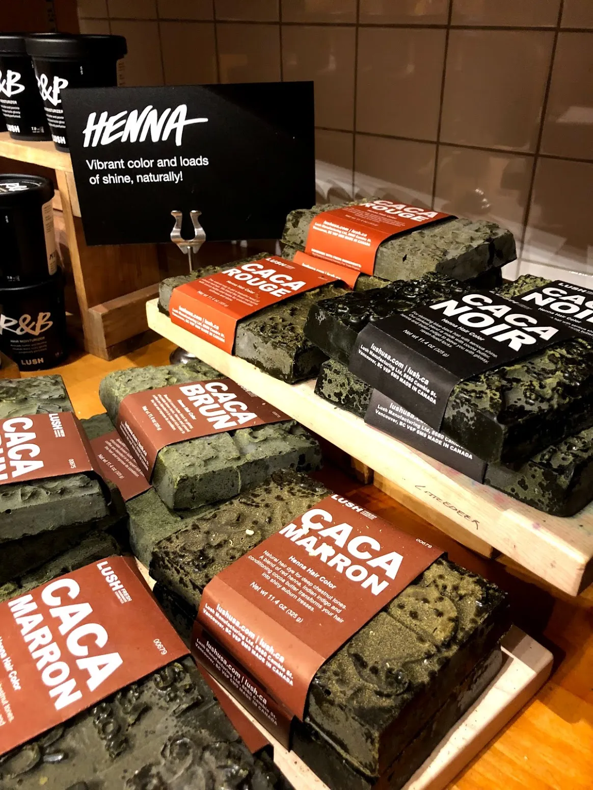 Lush Caca photo 1