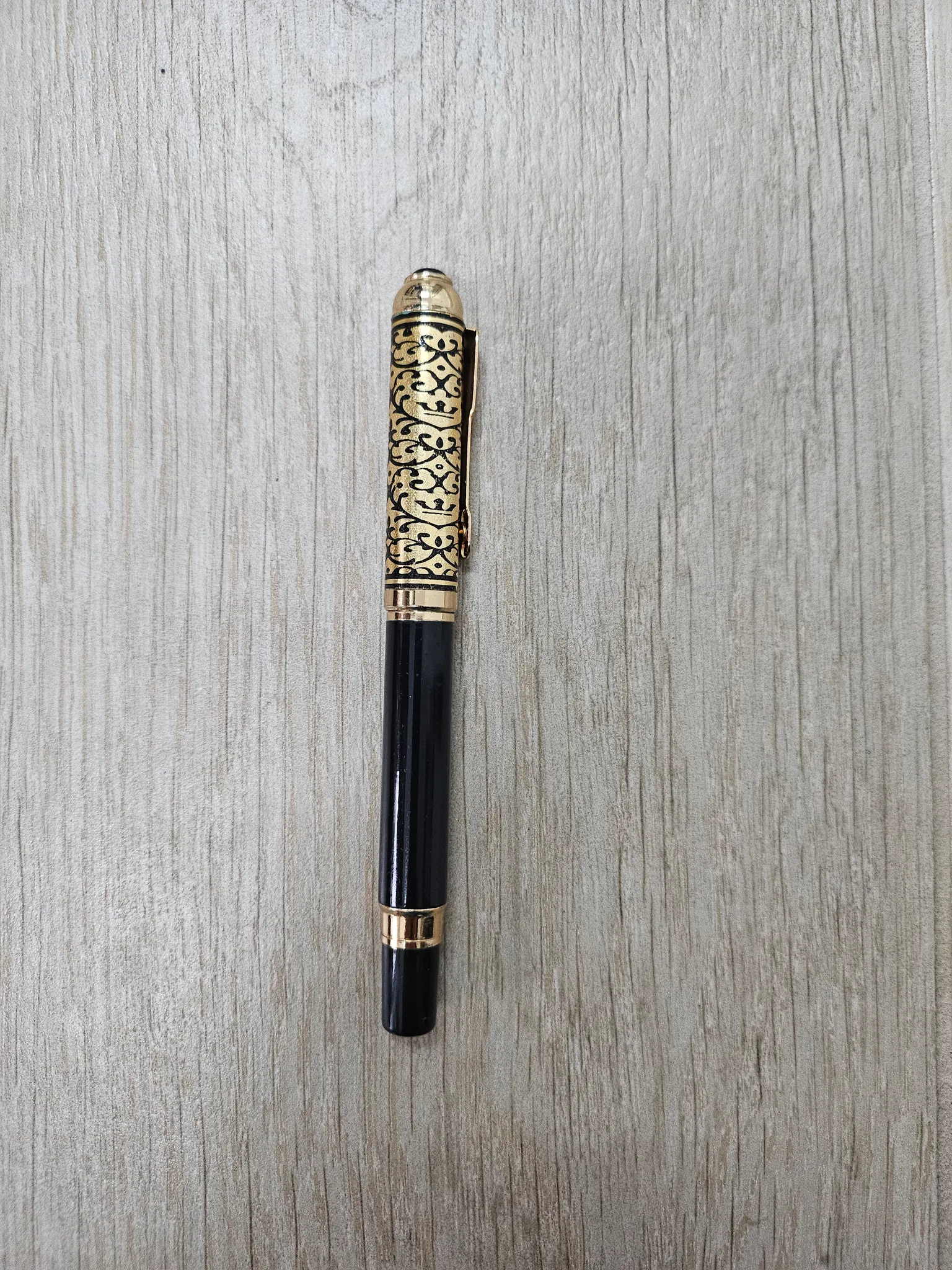 Pretty pen photo 1
