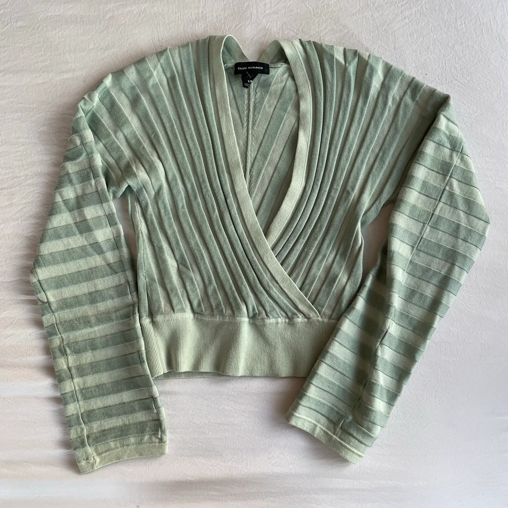 Club Monaco Sweater  photo 1