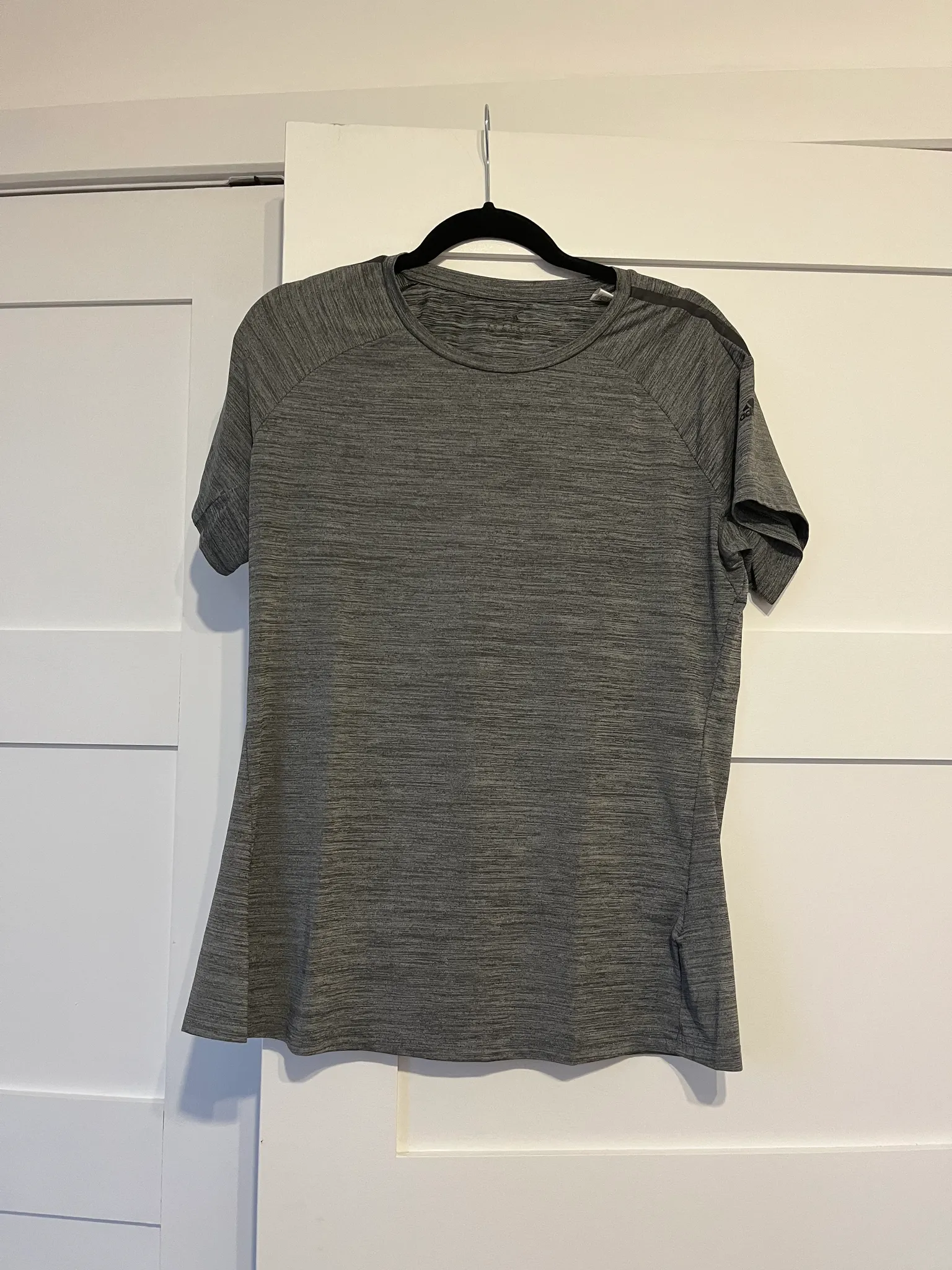 Adidas workout top photo 1