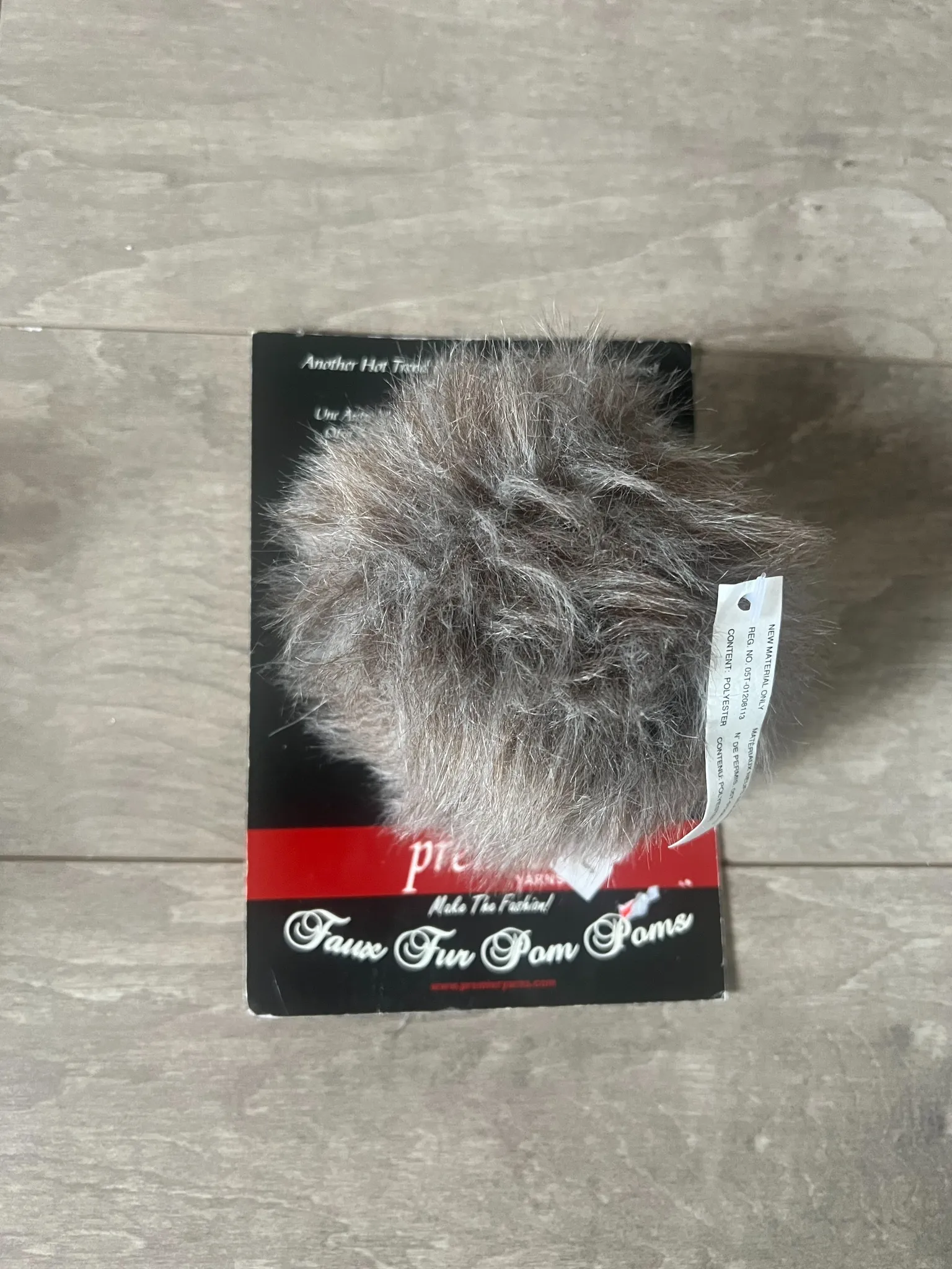 Hat pom Pom photo 1