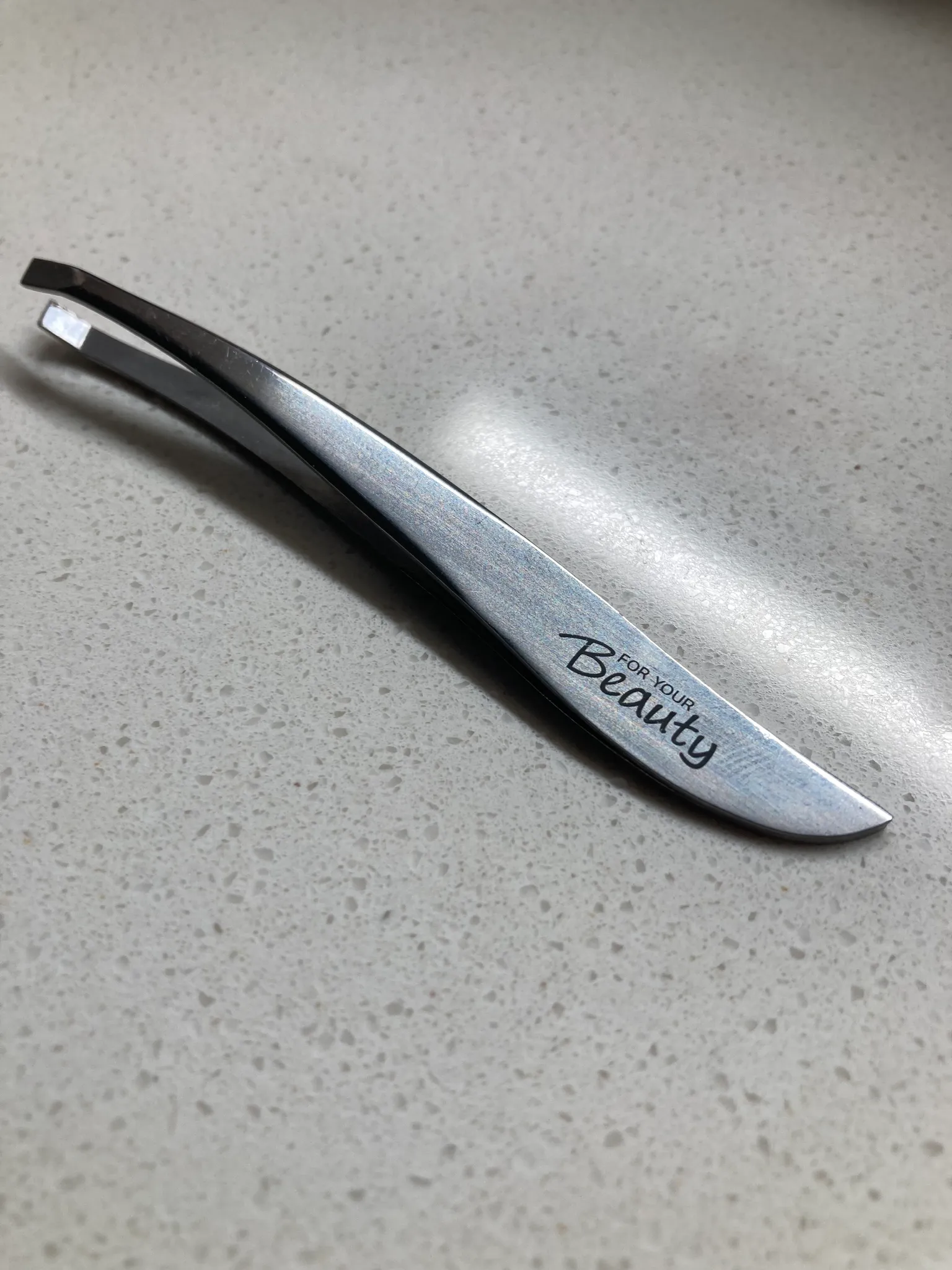 Tweezers photo 1