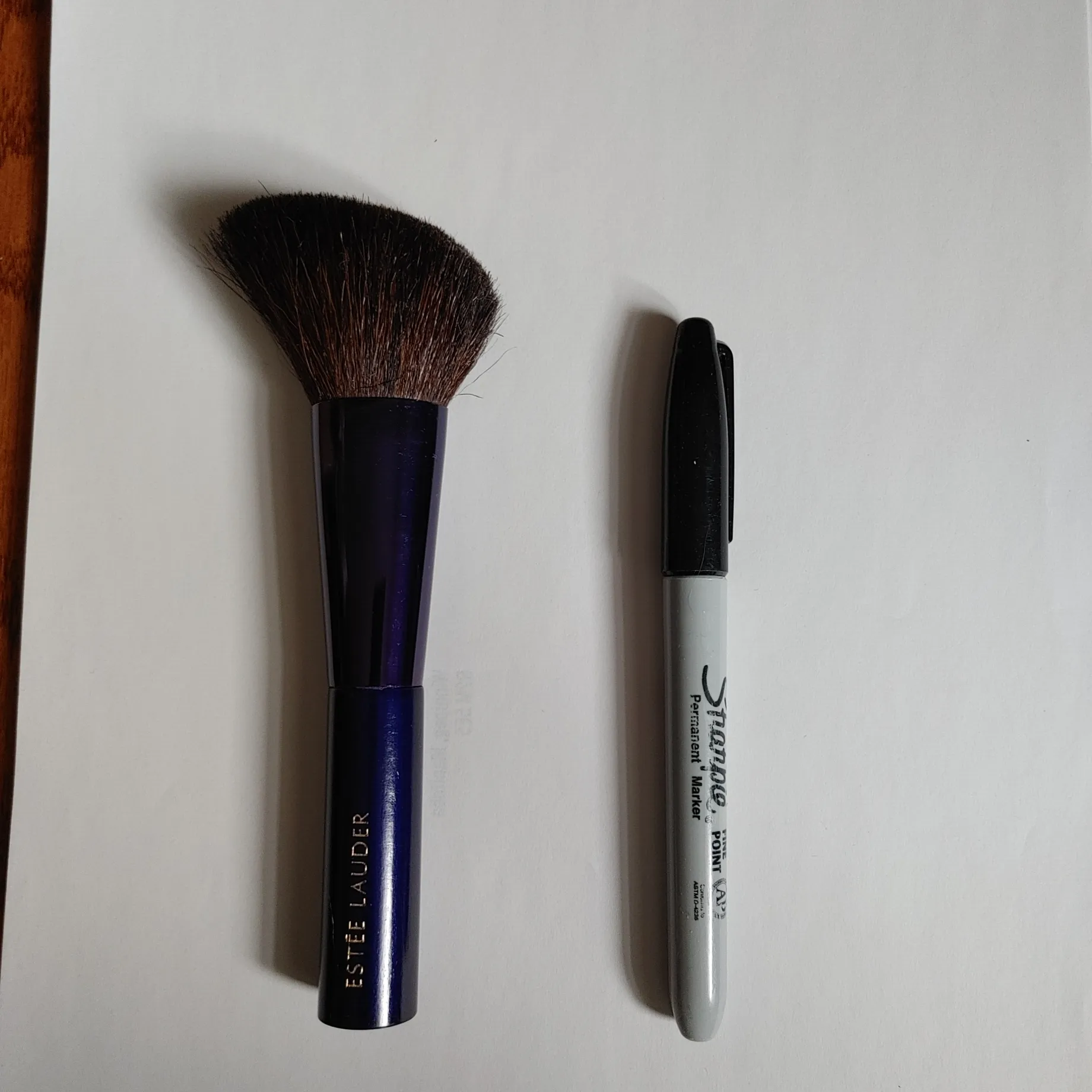 (Traded) Estee Lauder makeup brushes photo 1