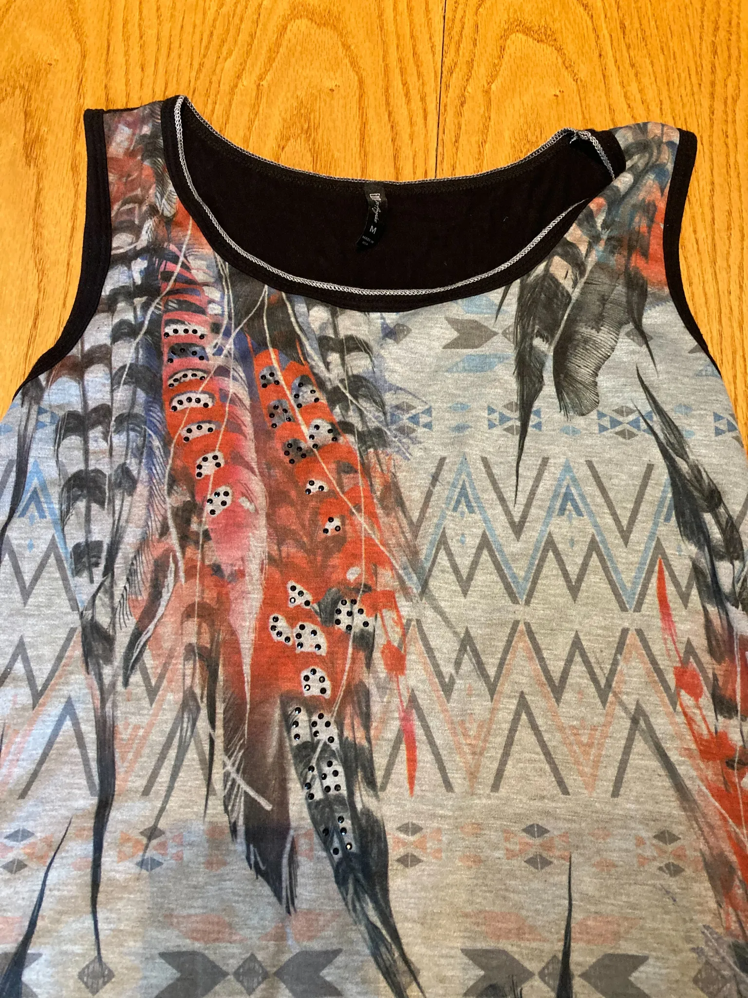  Shirt: Feather Motif  M photo 1