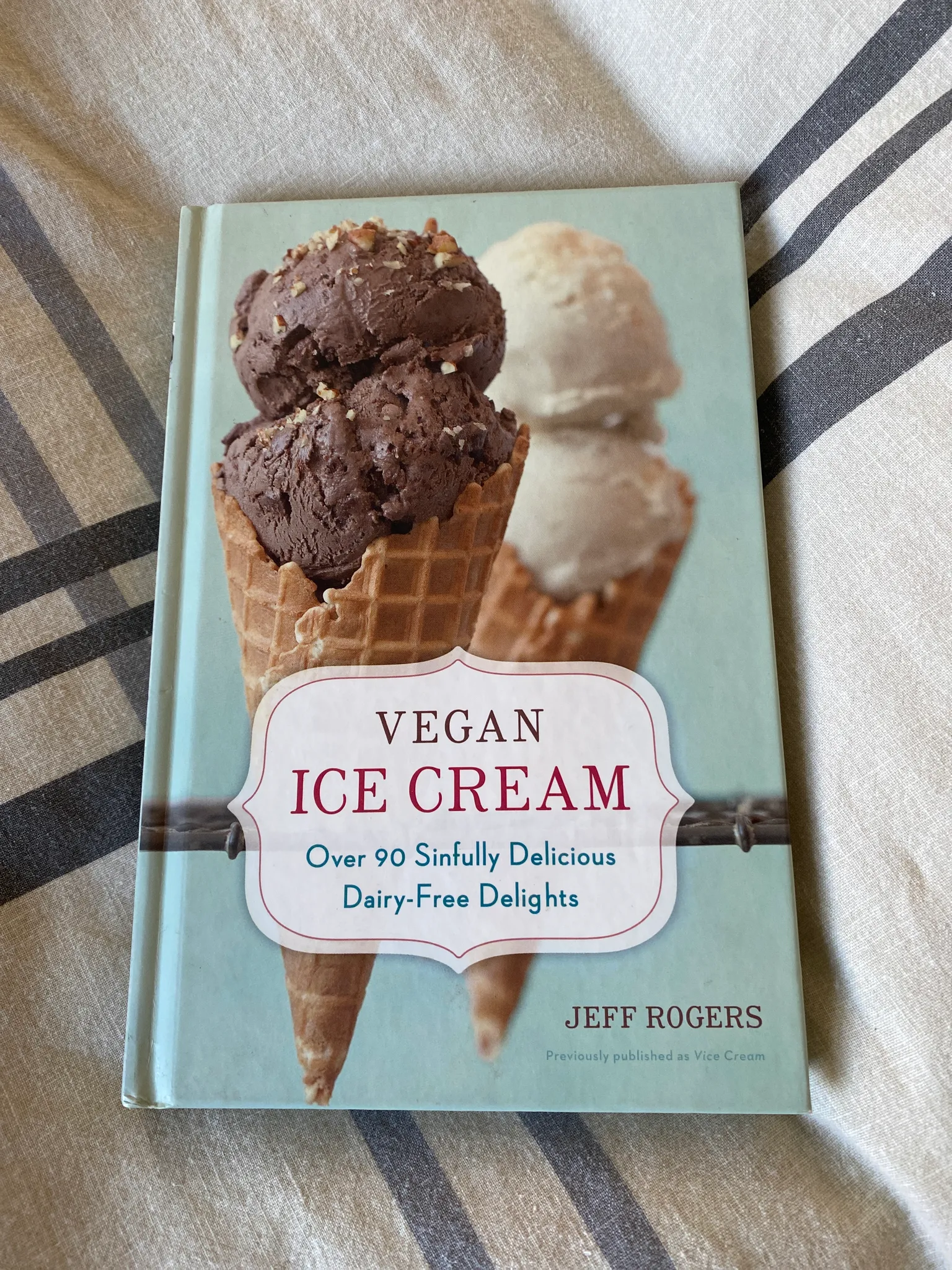 Vegan ice cream cookbook photo 1