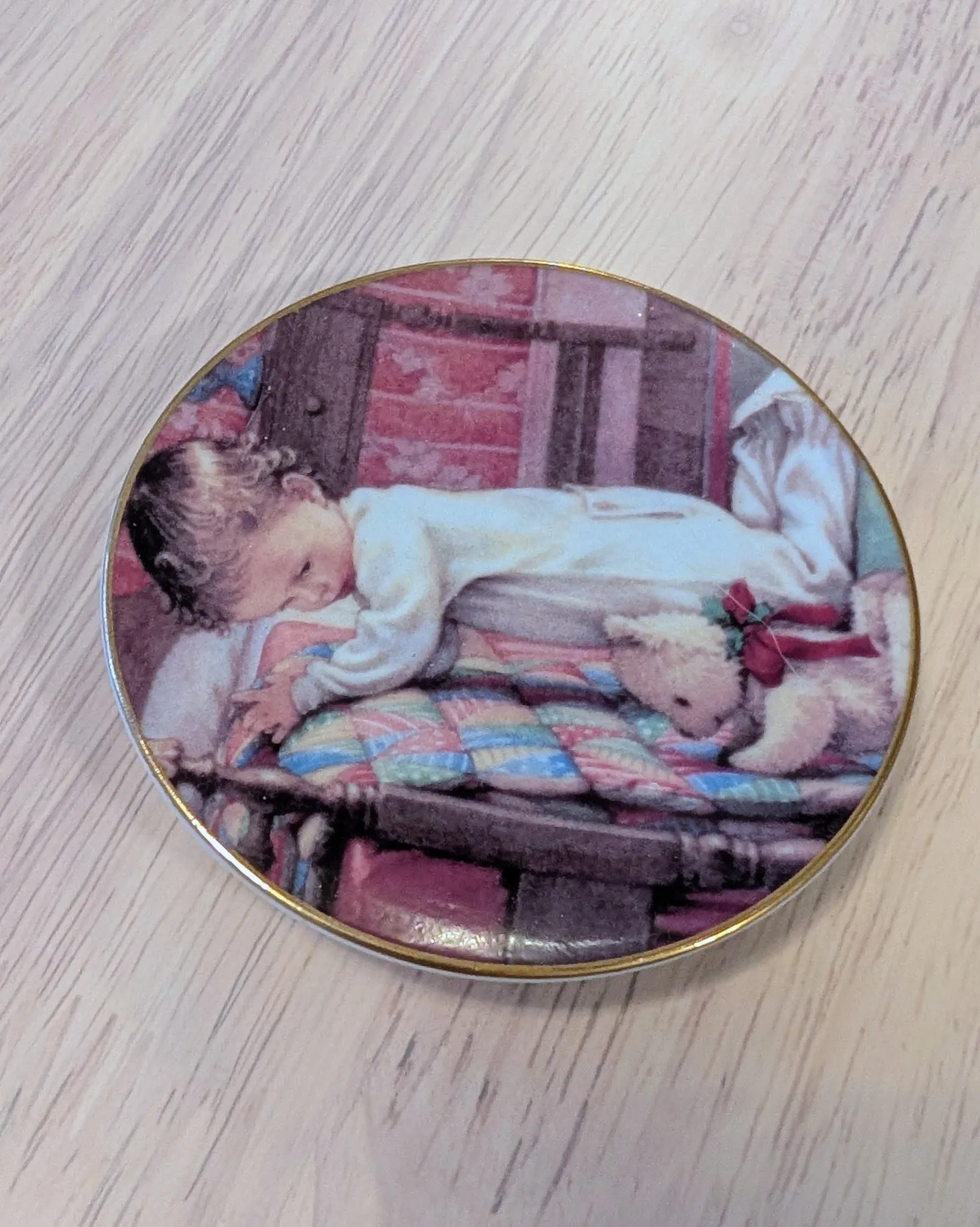 A Child's Christmas Decorative Plate  photo 1