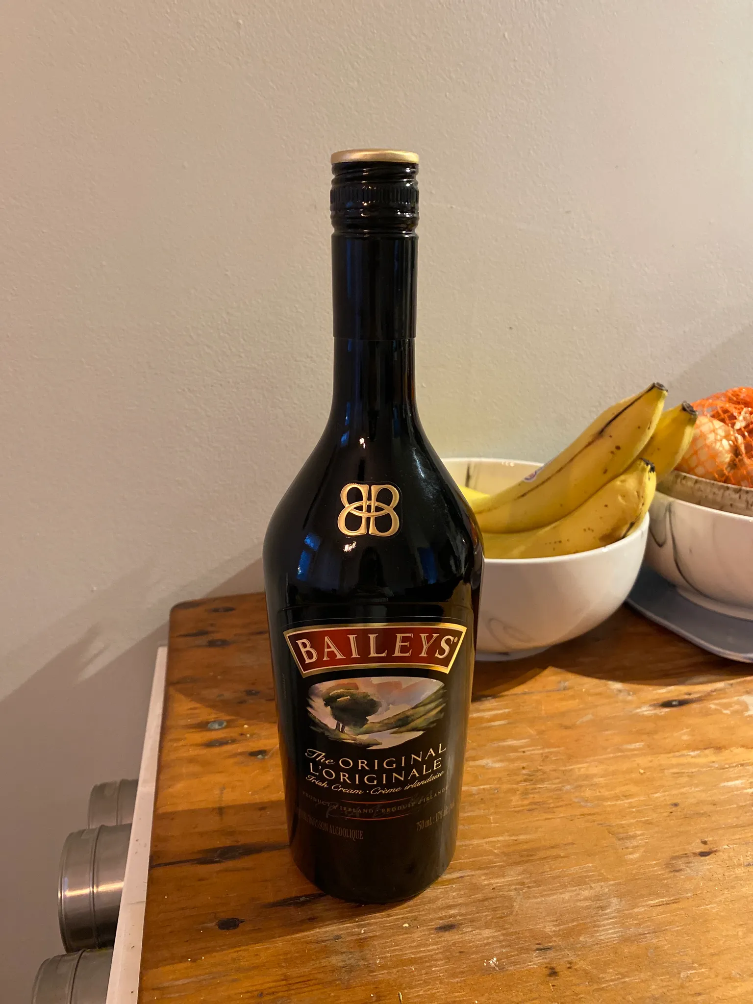 750ml bottle of Baileys photo 1