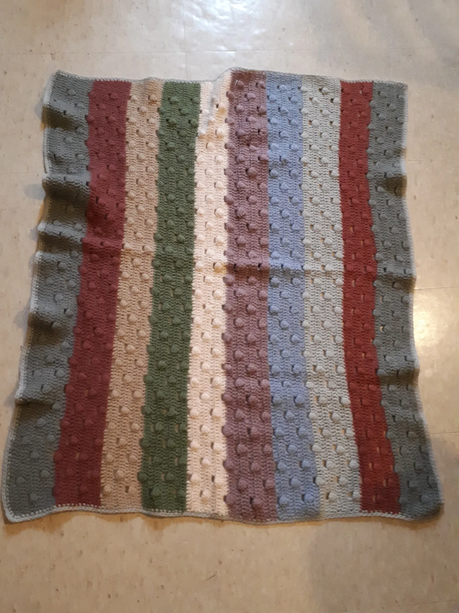 Hand knit baby blanket photo 1