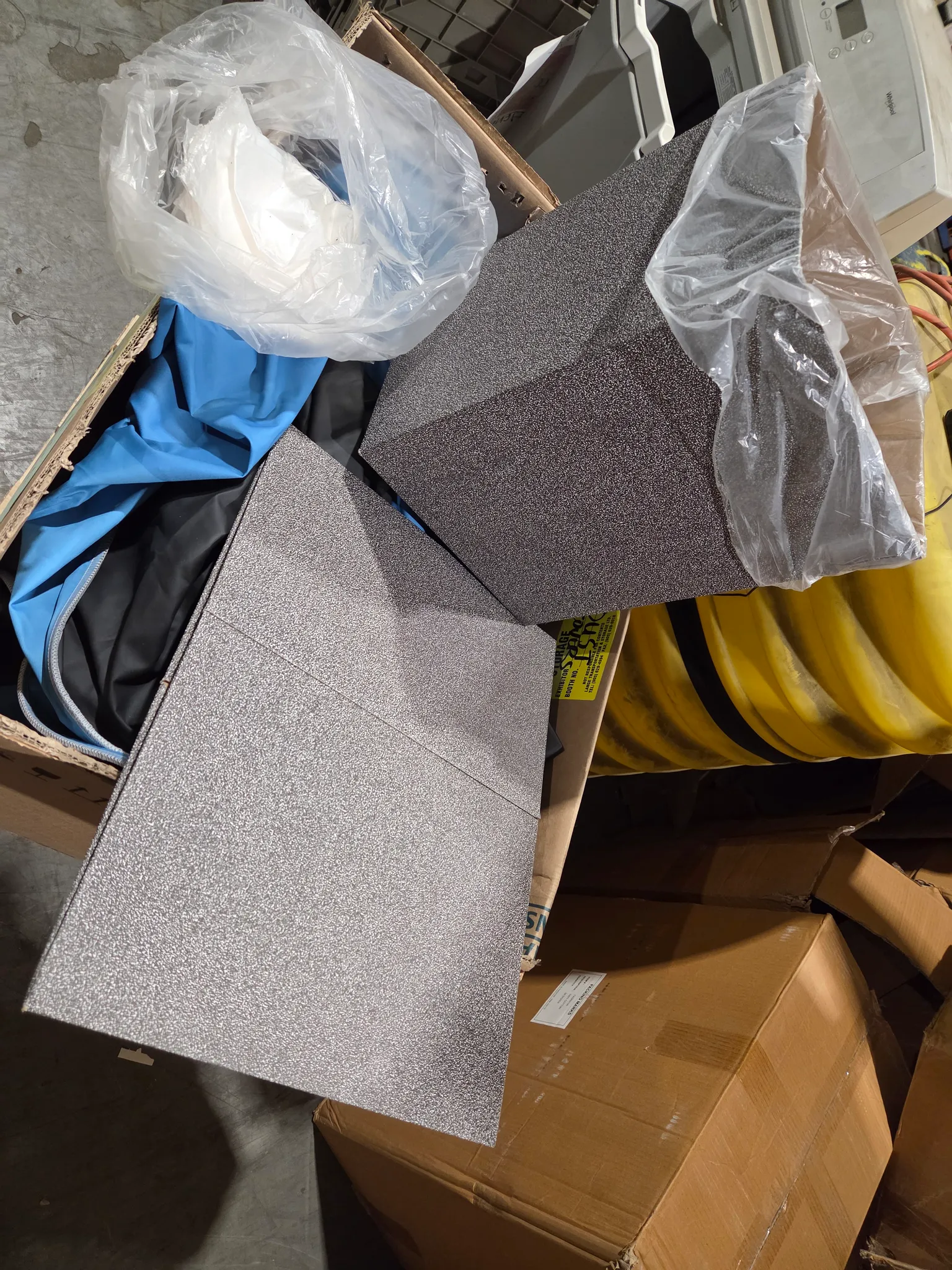 2 pop up trash cans photo 1