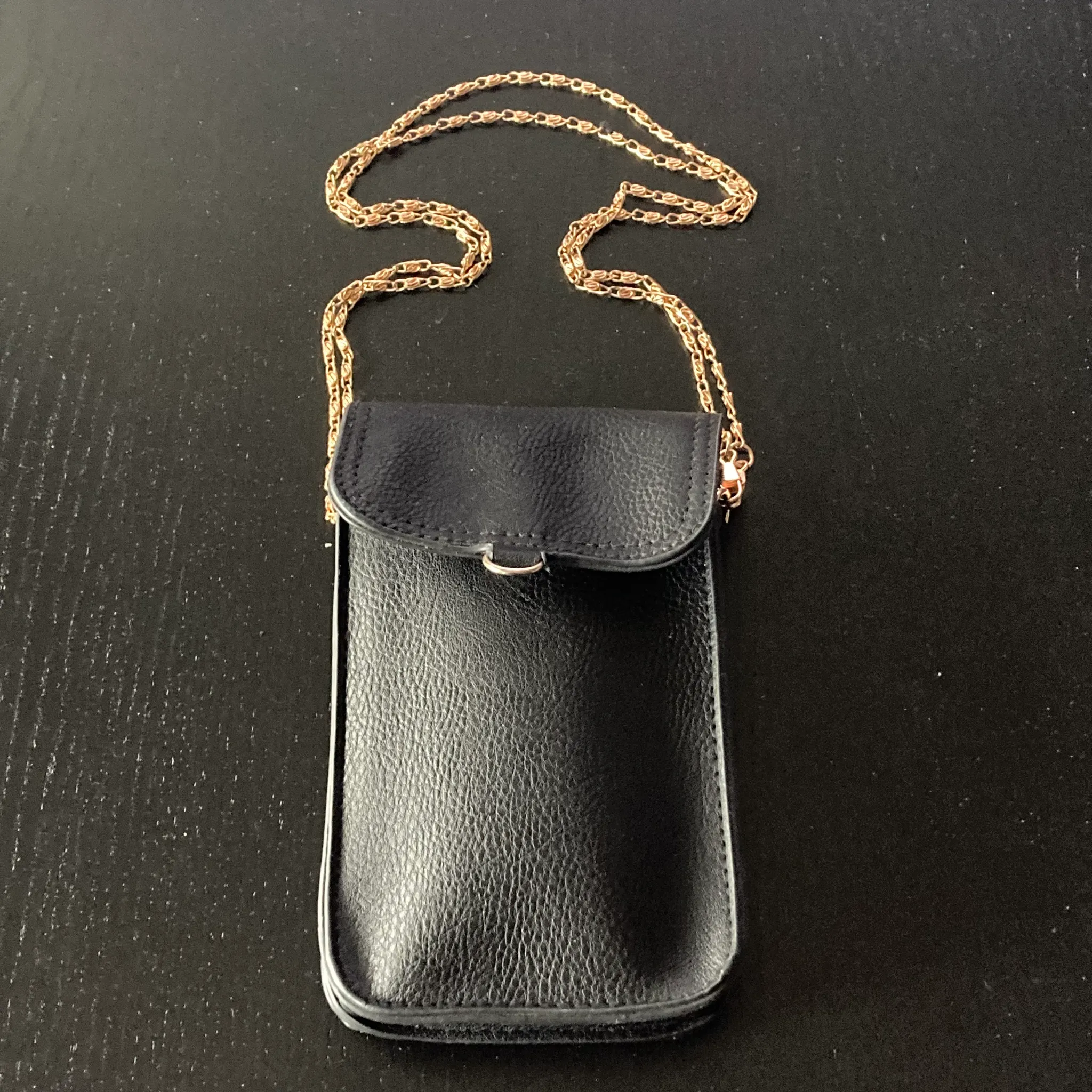 SMALL CELLPHONE PURSE WITH CHAIN STRAP photo 1