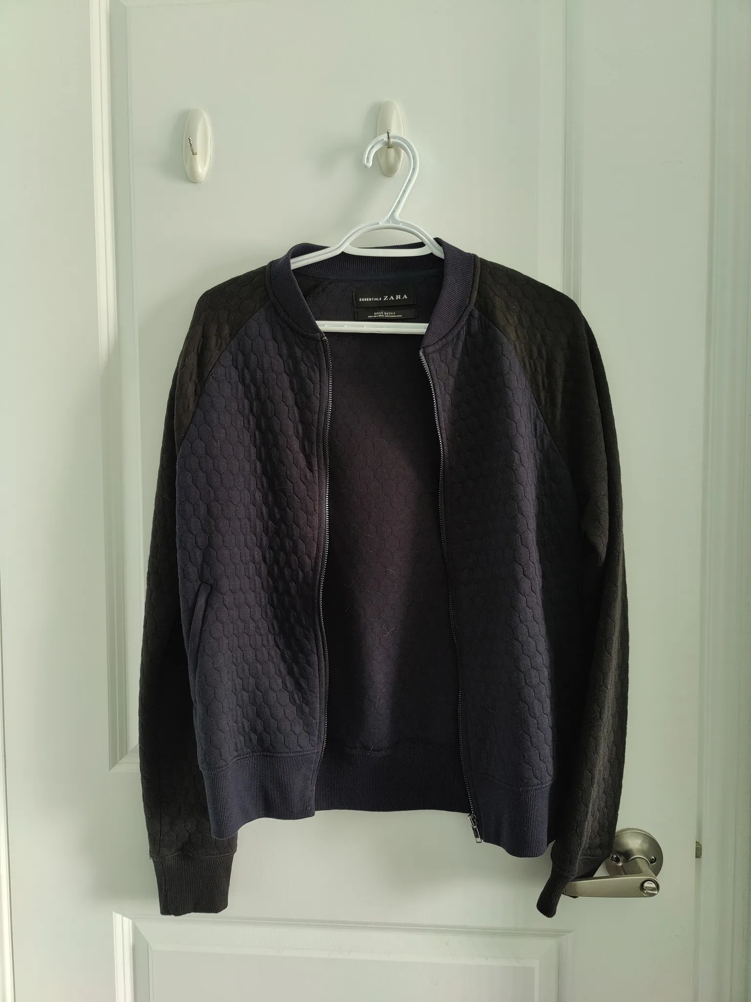 Zara Men's Sweater size S photo 1