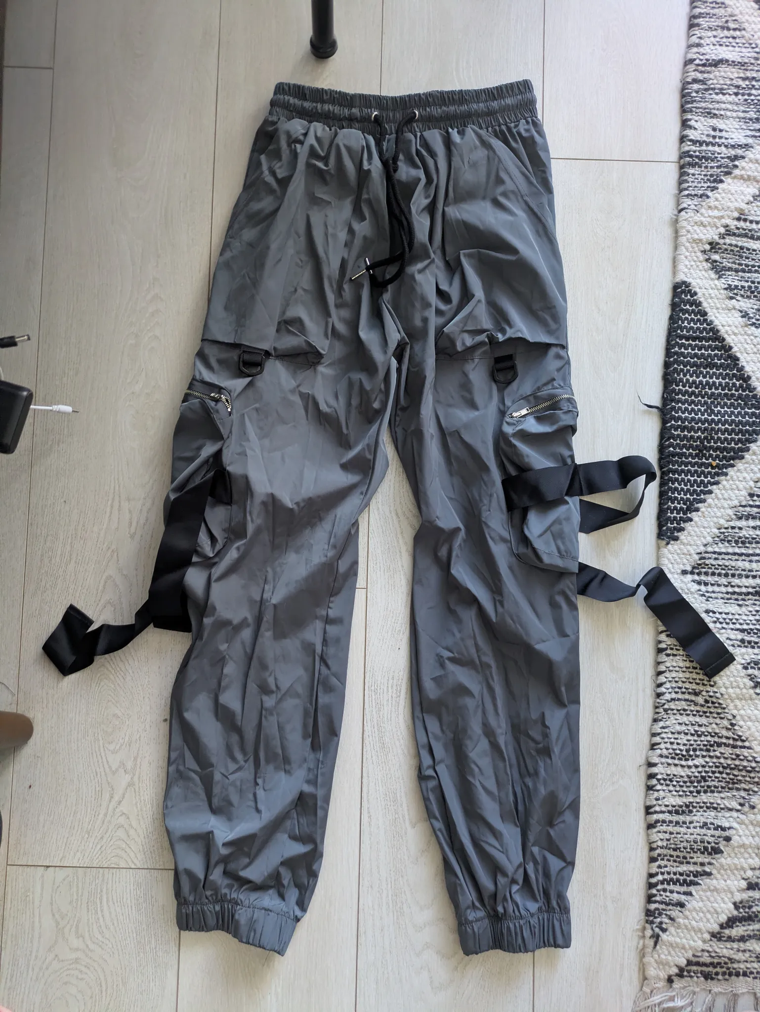 New Cargo Pants from Seoul  photo 1