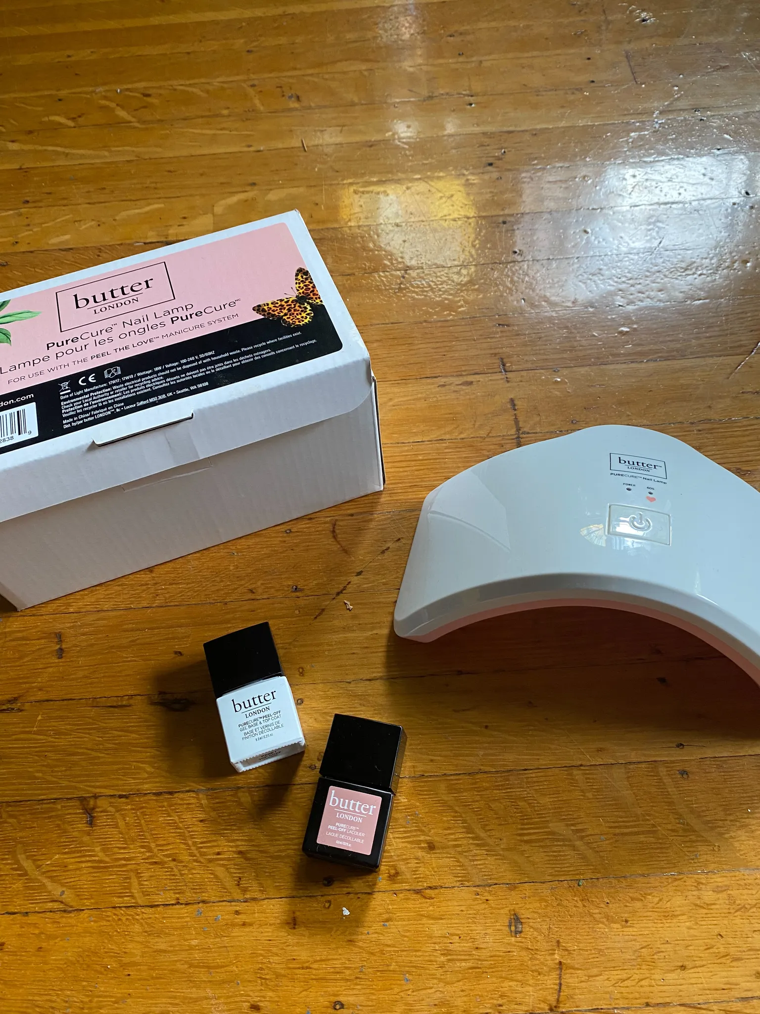 Butter London PureCure Nail Lamp  photo 1