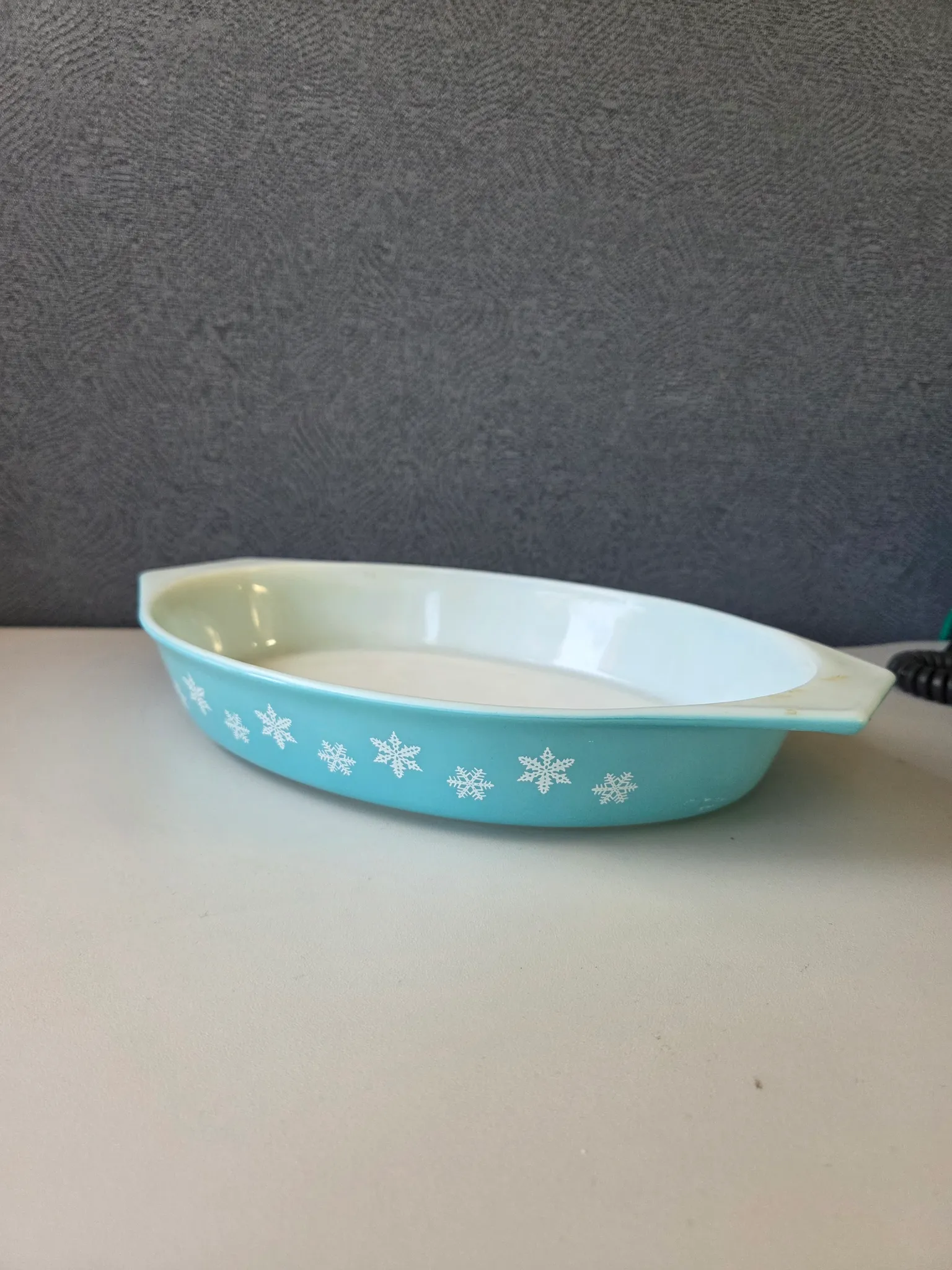 Turquoise pyrex snowflakes OPEN baker photo 1