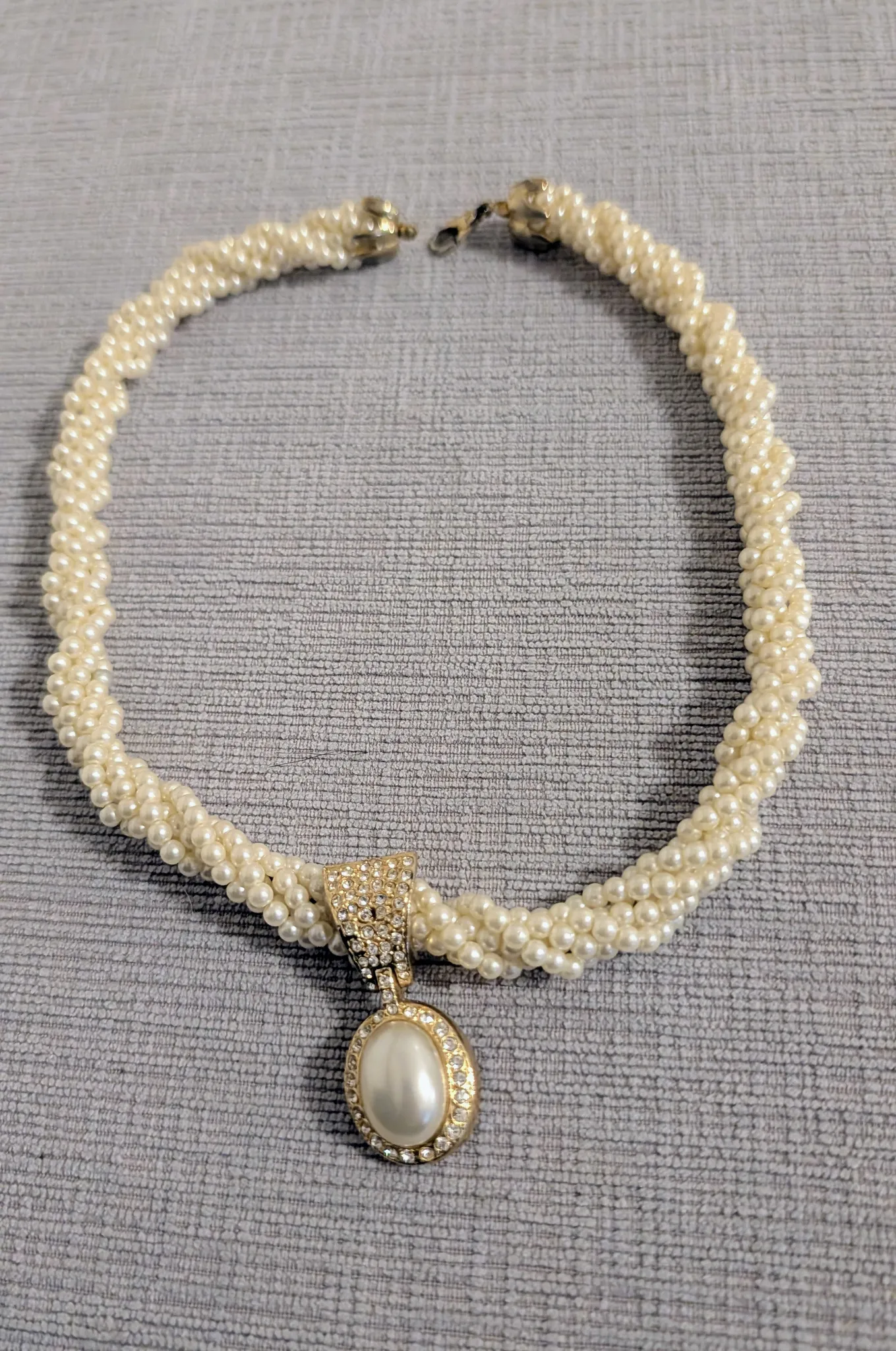 Faux Pearl Necklace with Rhinestone Pendant photo 1