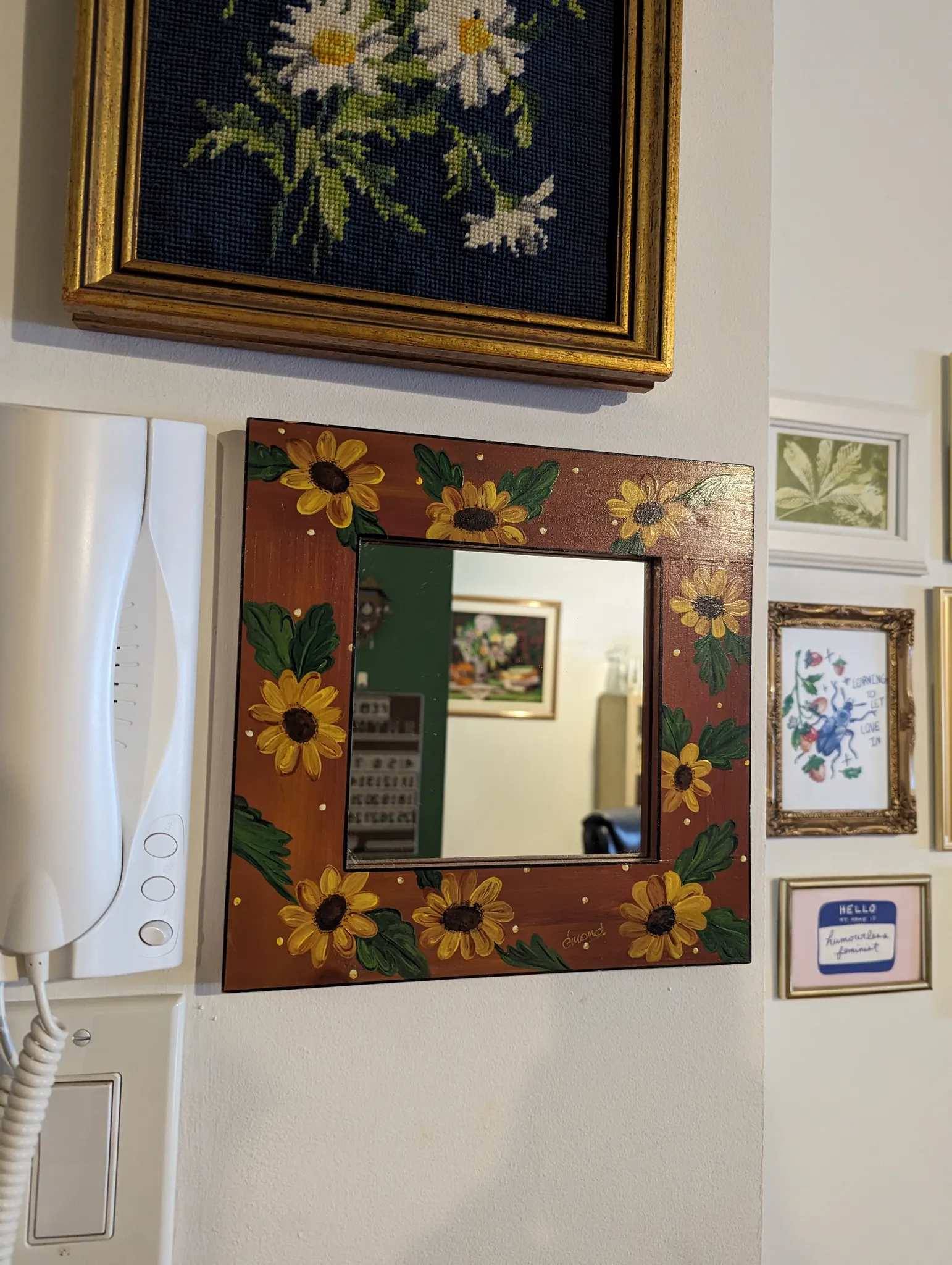 Small square mirror photo 1