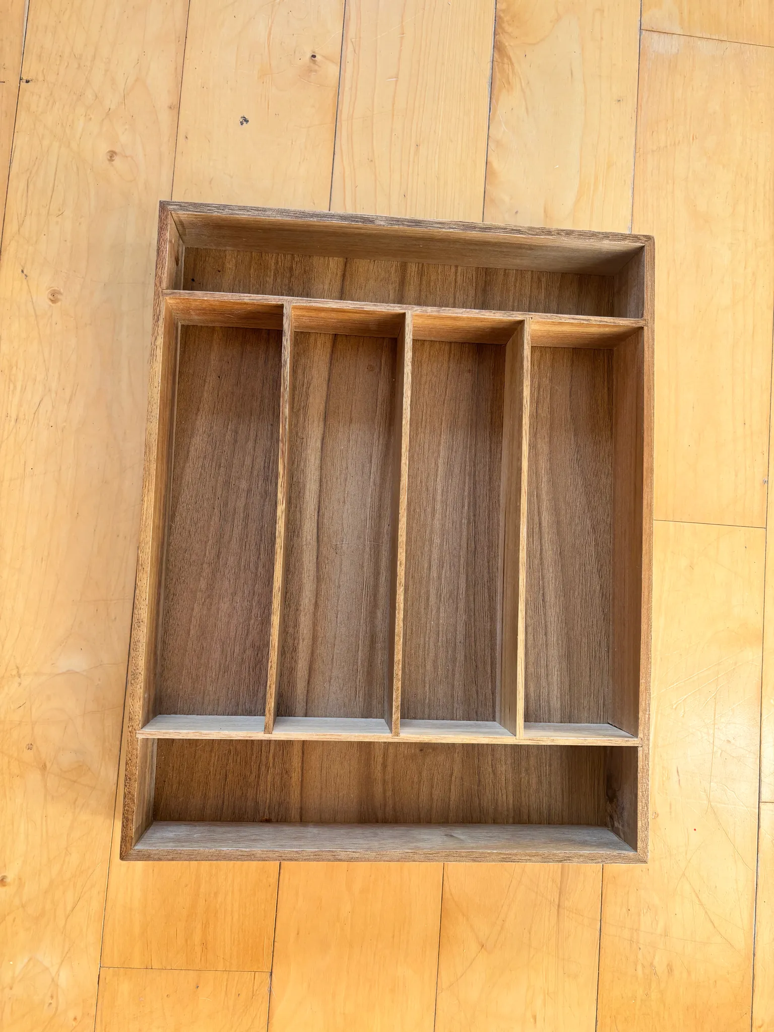 utensil storage  photo 1