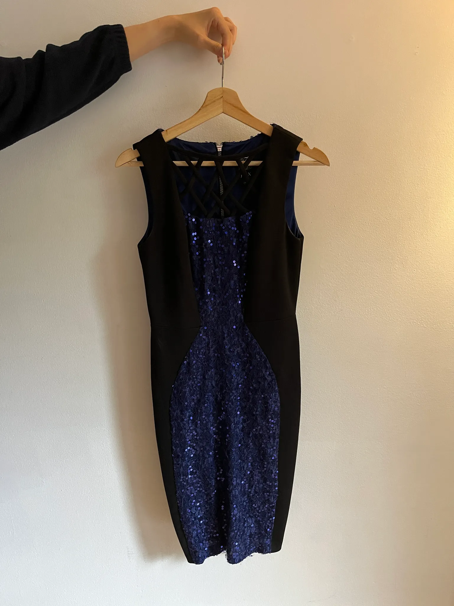 Formal dress photo 1