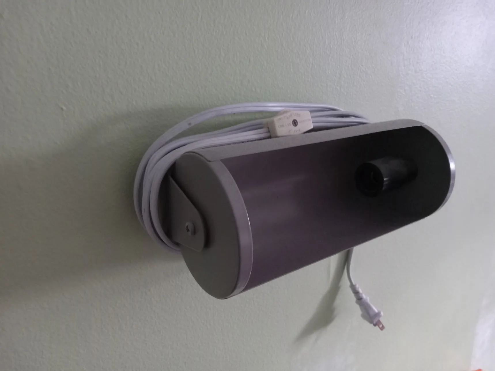 Wall-mount Lamp photo 1