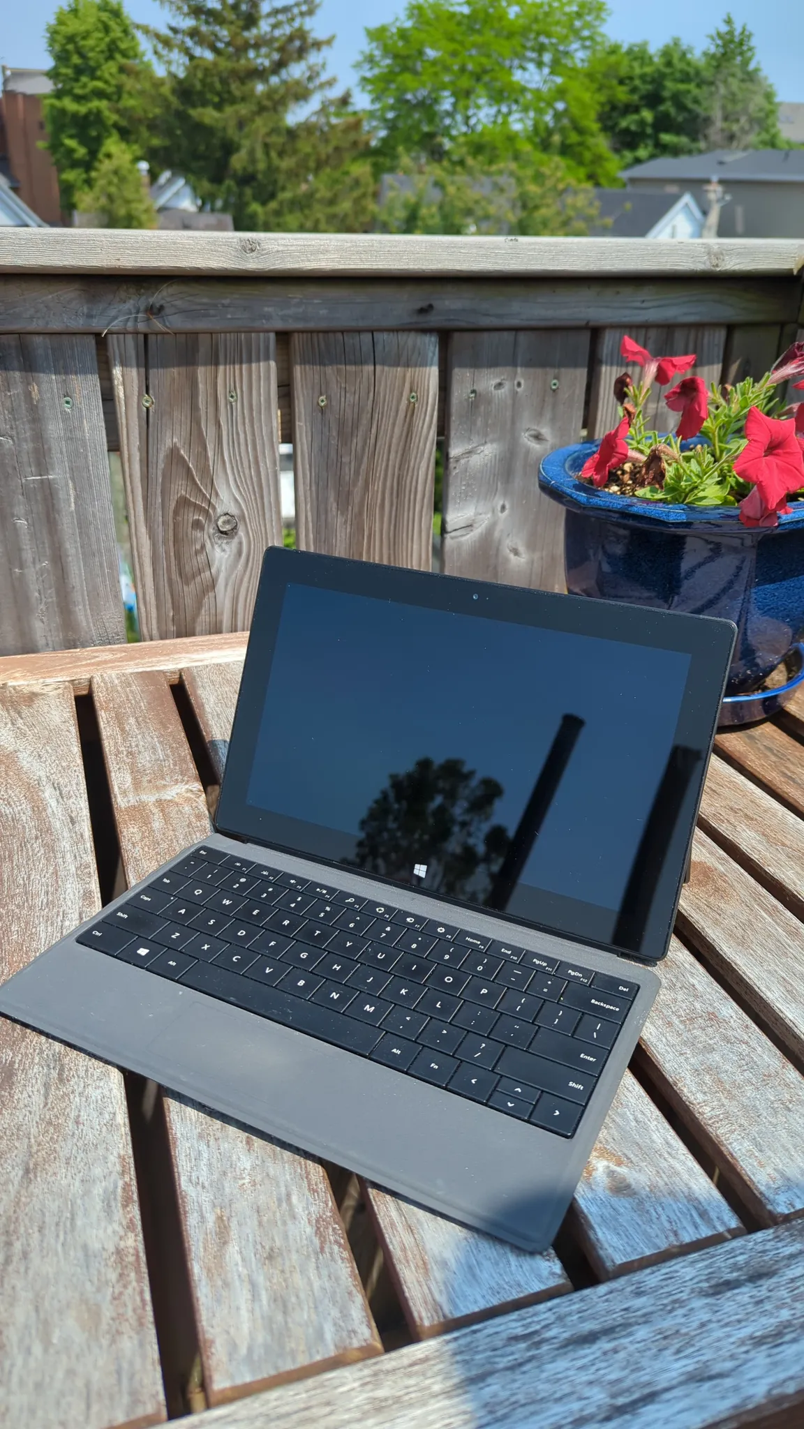 Microsoft Surface tablet with type cover (keyboard) photo 1