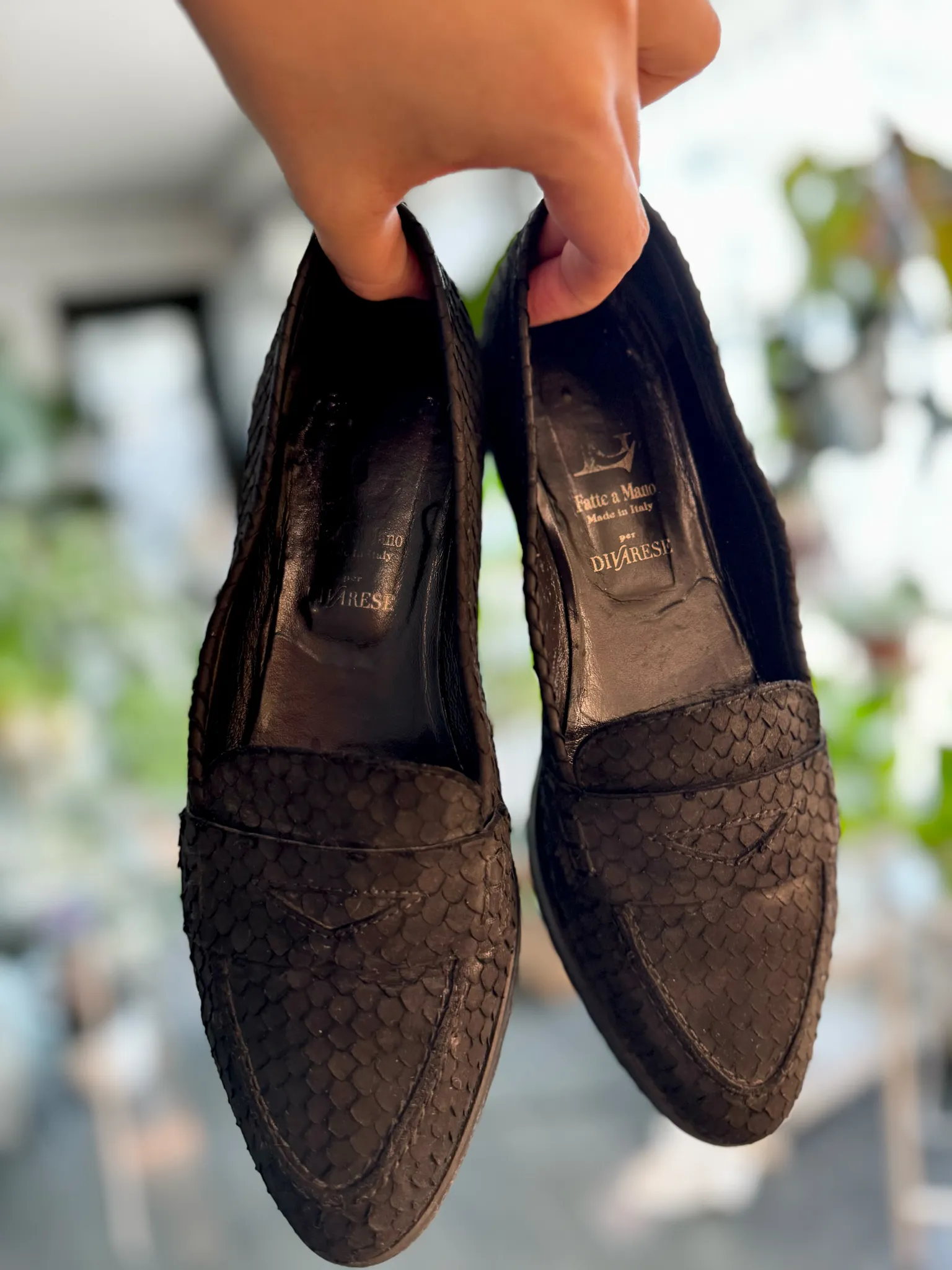 Divarese Women’s Black Shoe - Made in Italy (EU 37) photo 1
