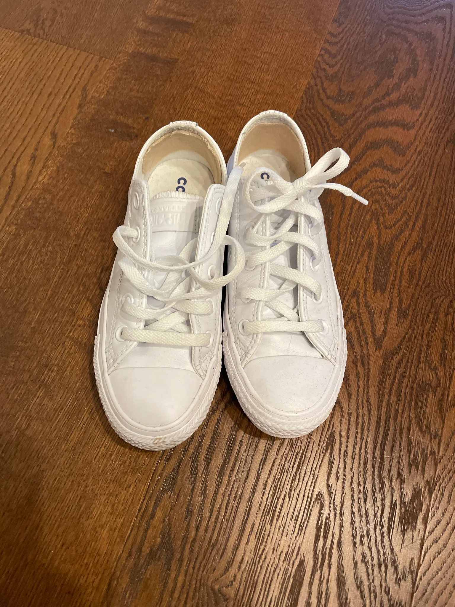 leather converse  photo 1