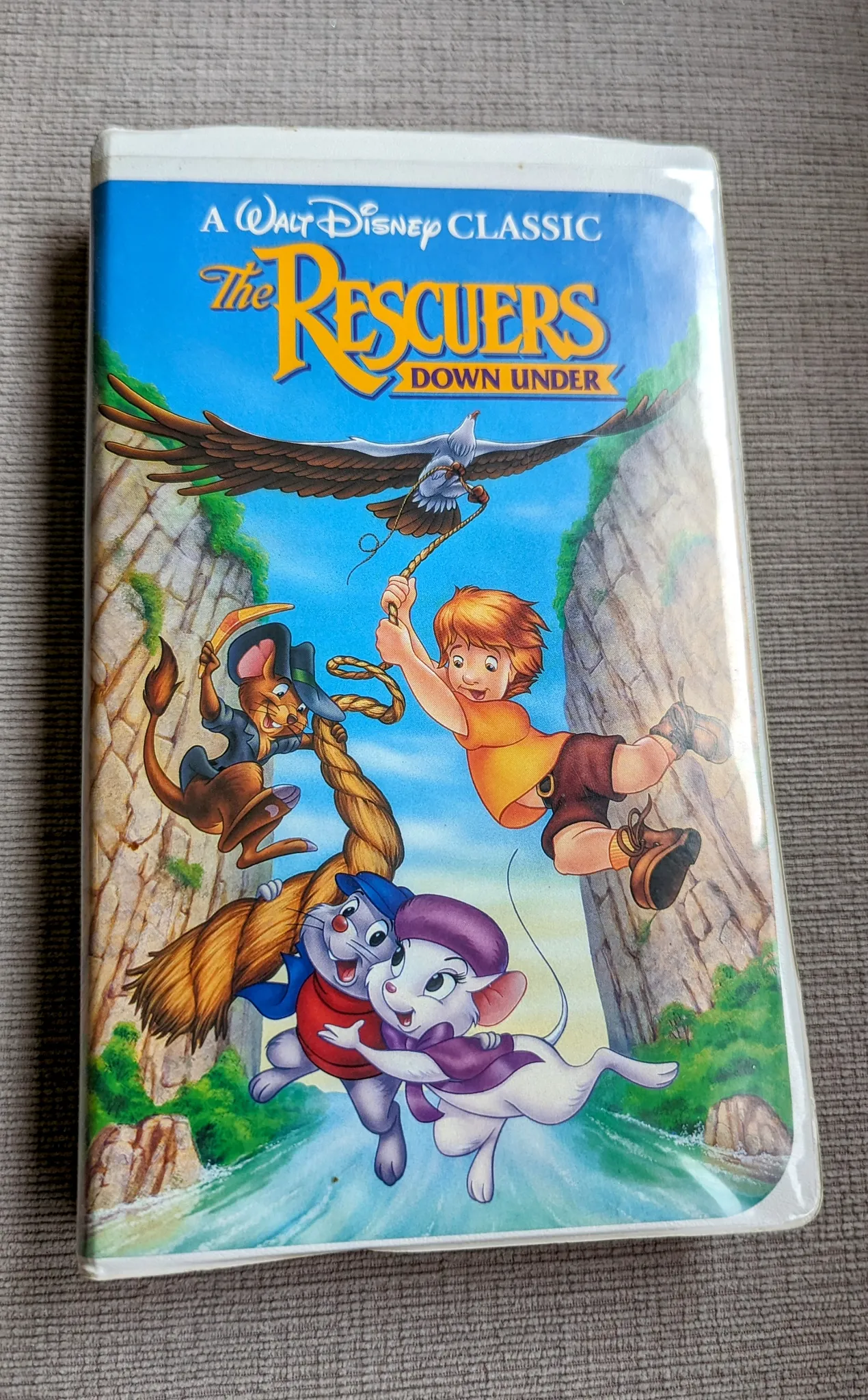 The Rescuers Down Under VHS Movie  photo 1