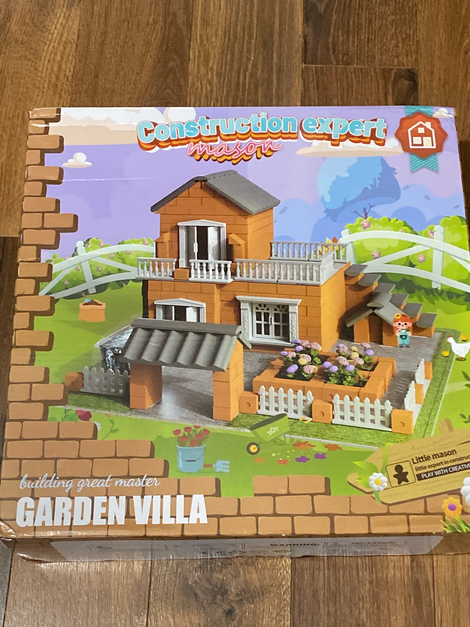 Construction expert activity  photo 1