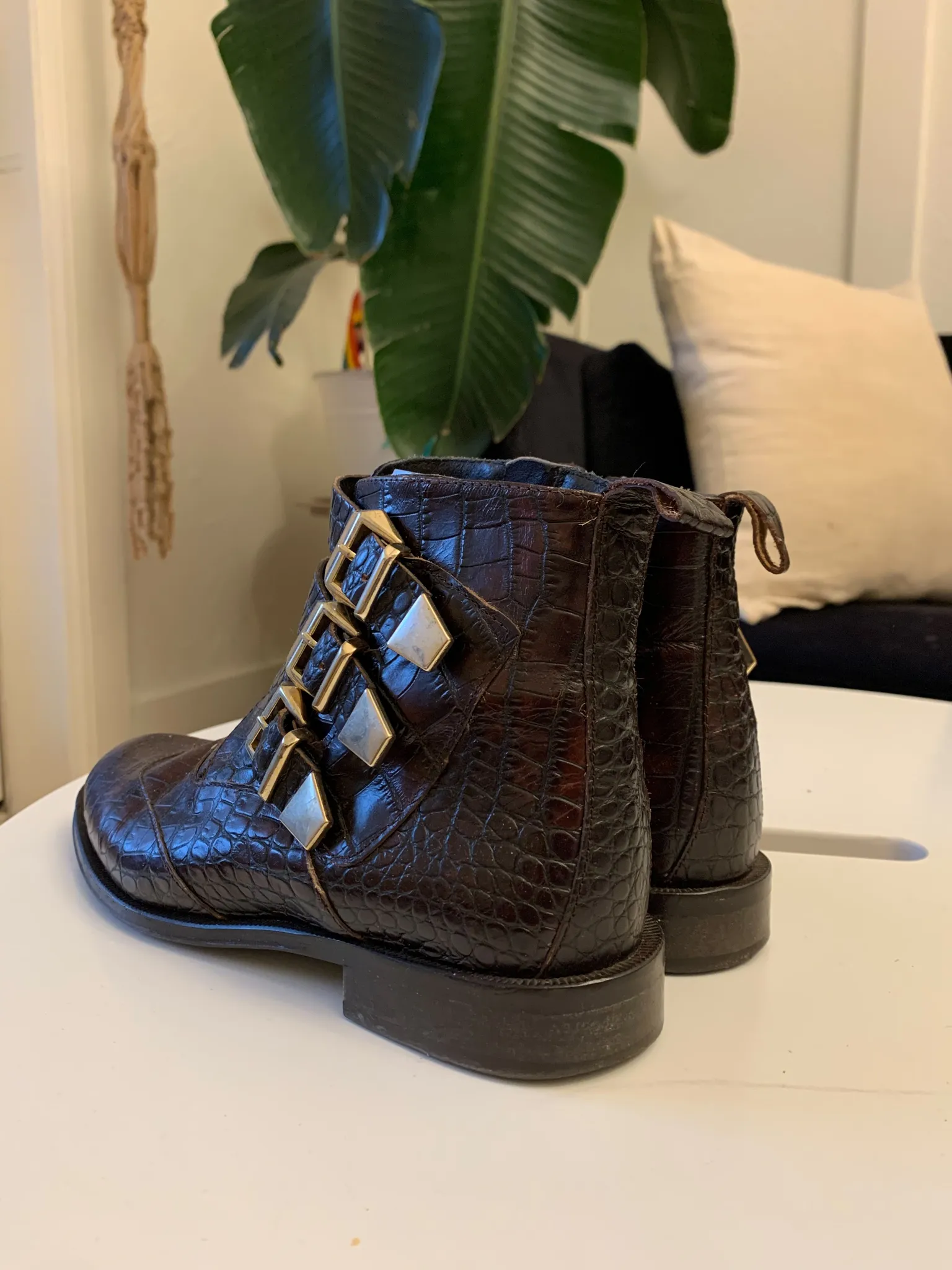 Spanish leather Chelsea boots photo 1