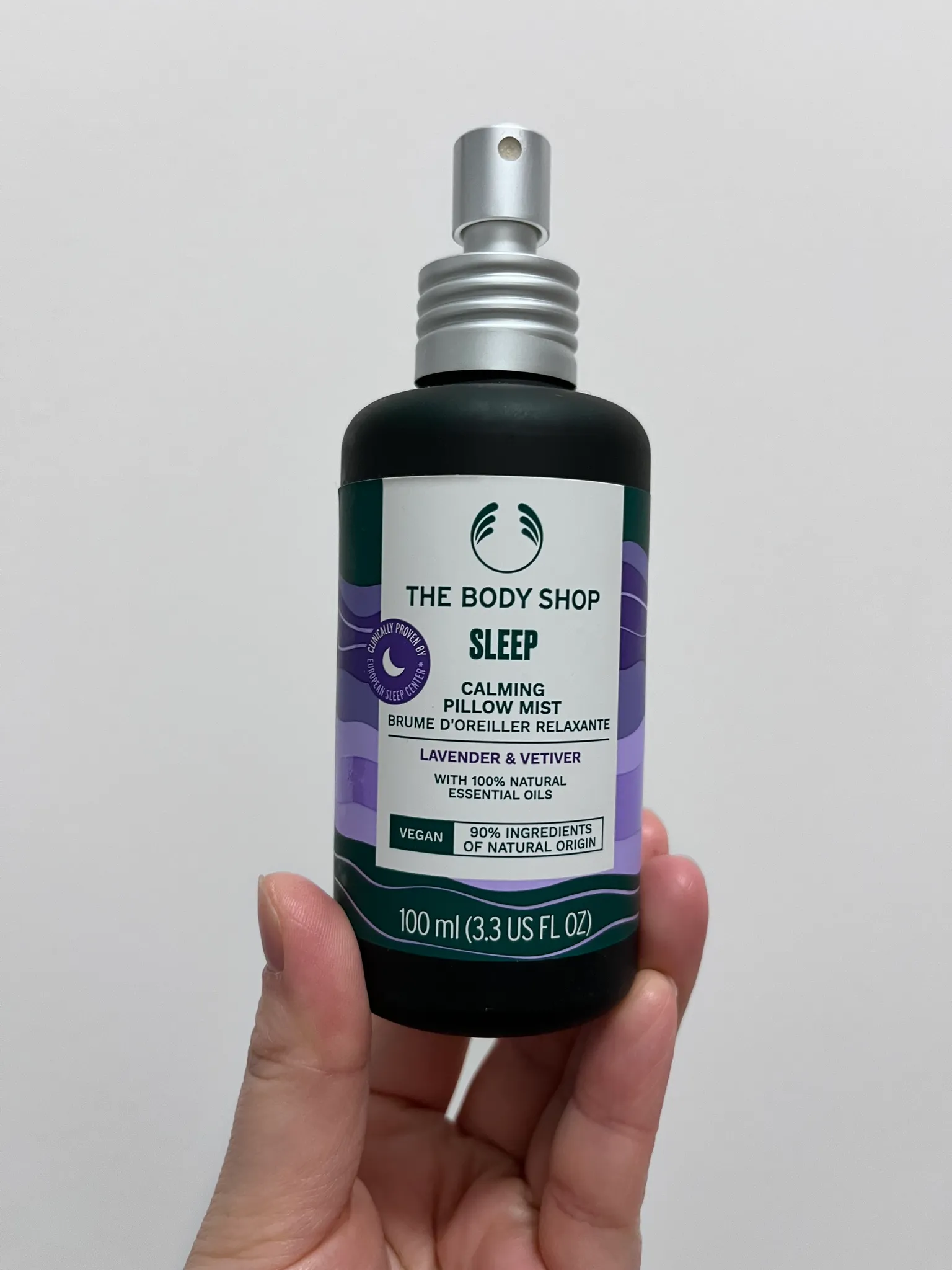 The body shop sleep calling pillow mist  photo 1