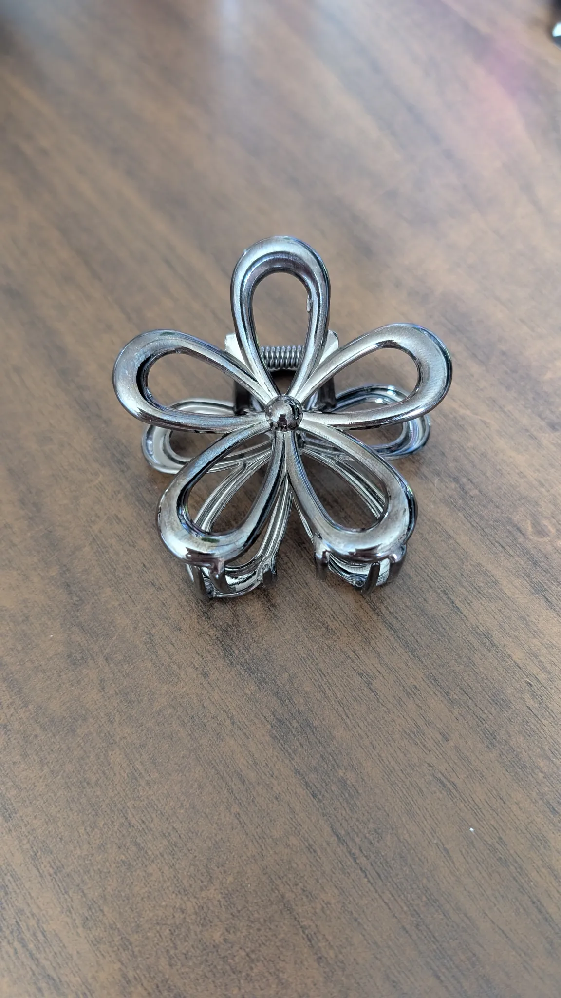Metal flower hairclips photo 1