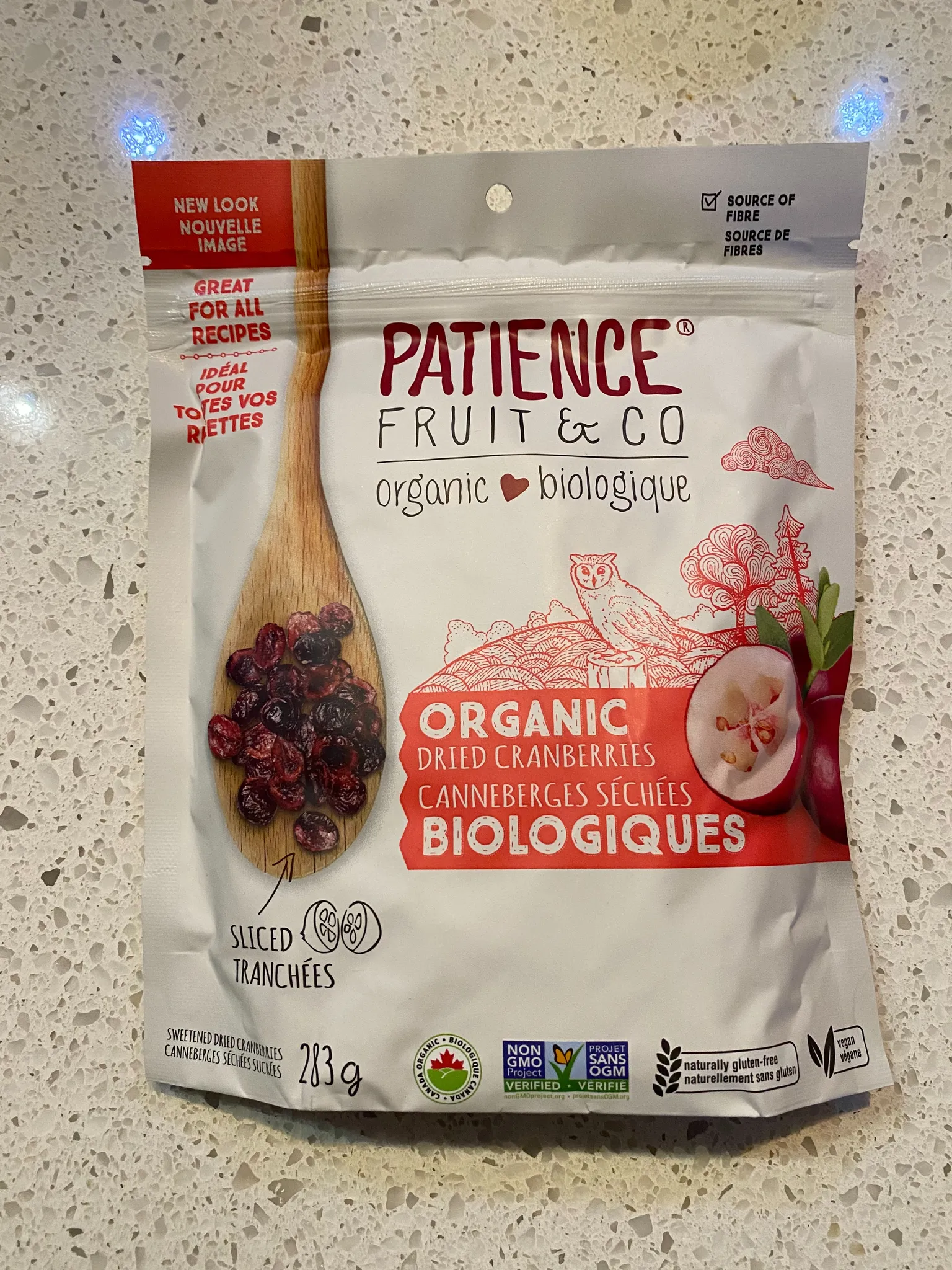 Organic dried cranberries  photo 1