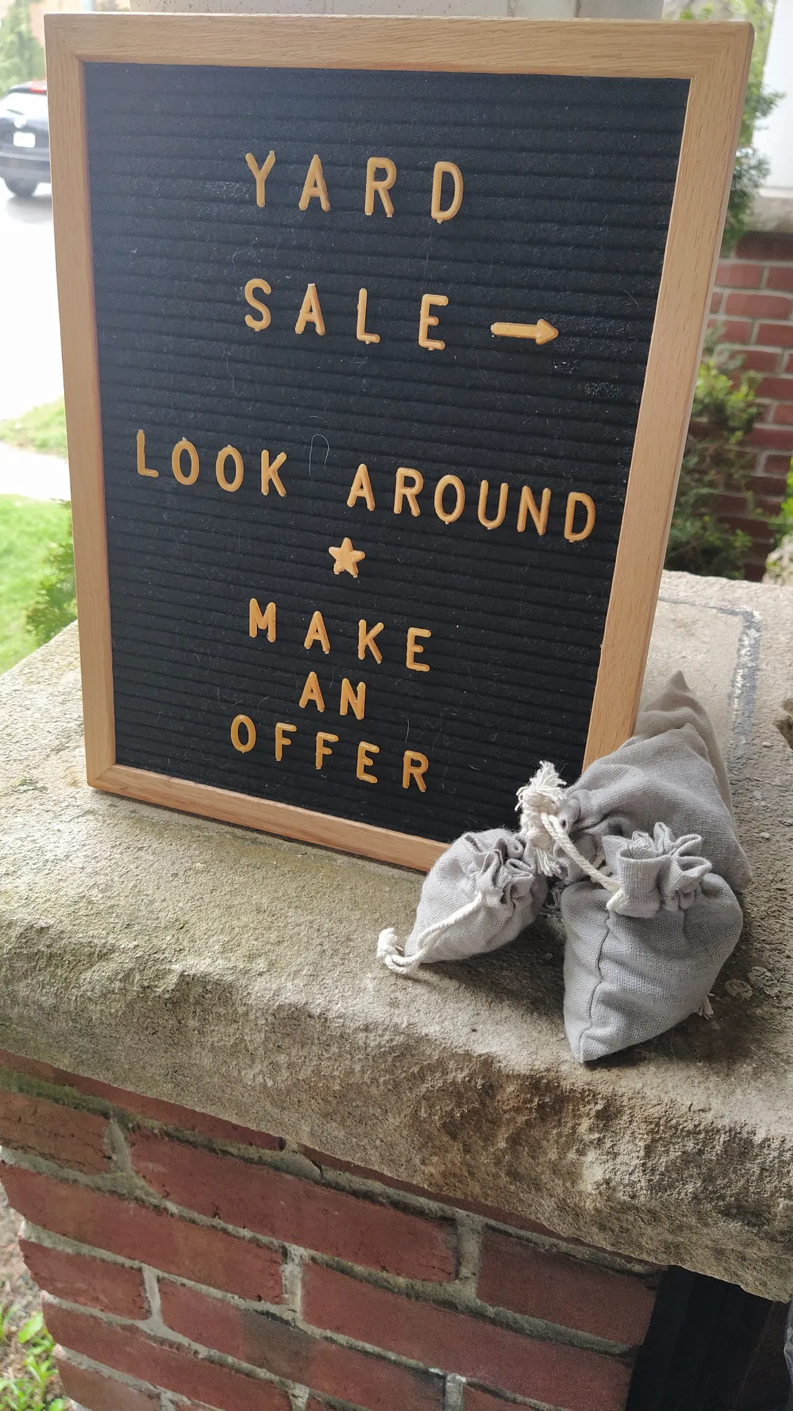 Message signs and 3 sets of letters photo 1