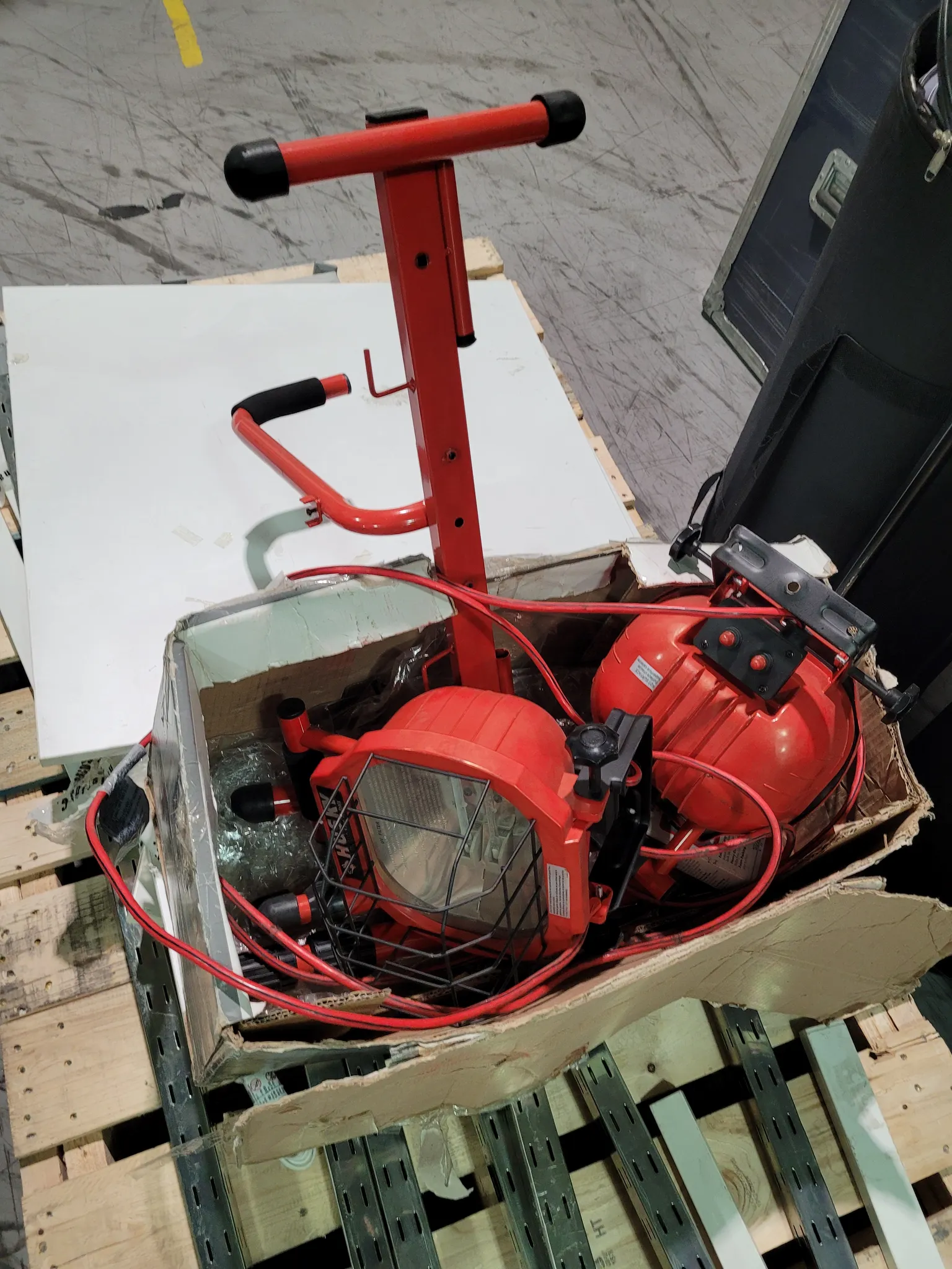 Set of flood lights photo 1