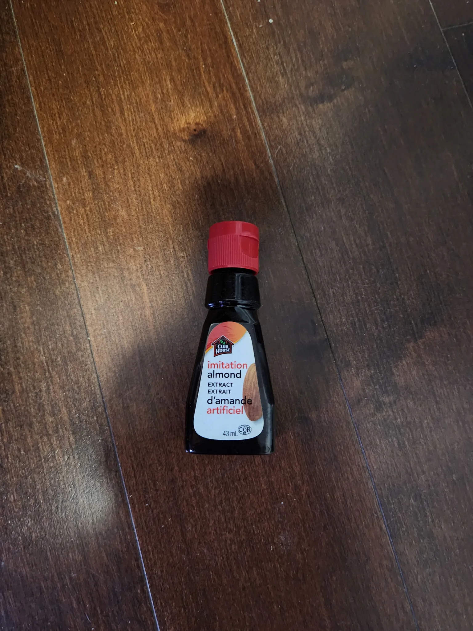 Imitation Almond Extract Sealed New photo 1