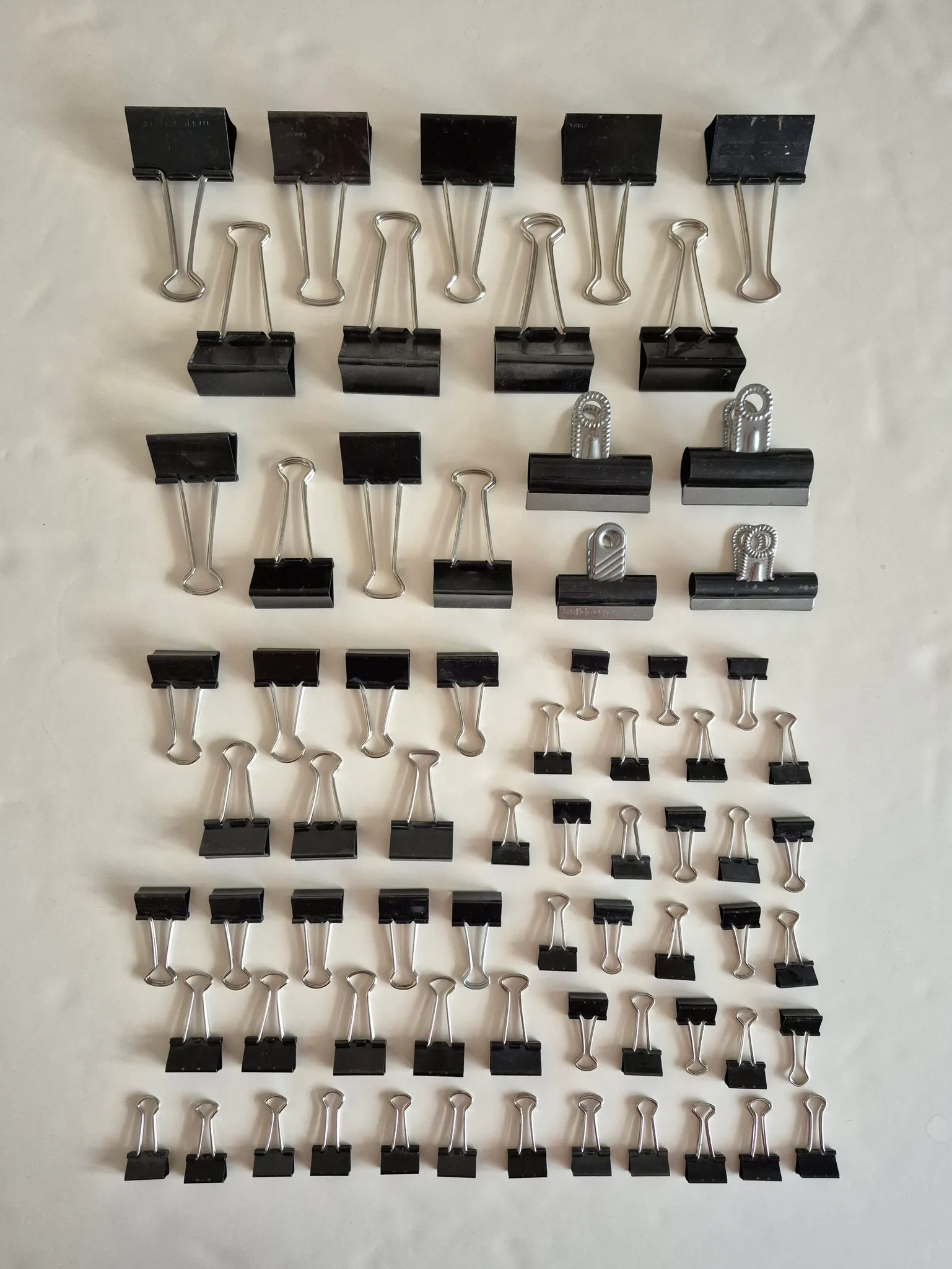 69 Bulldog Binder Clips photo 1
